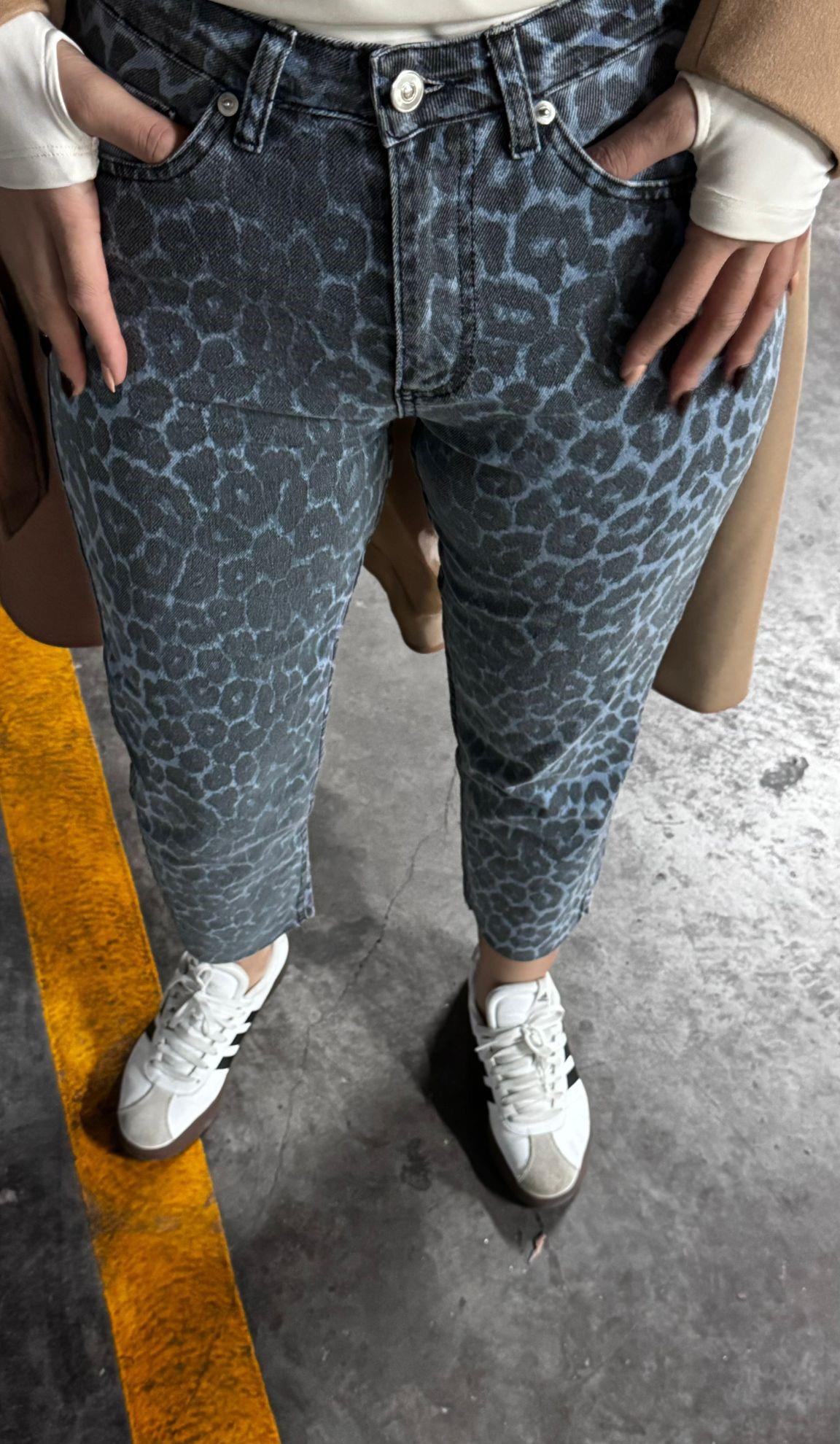 Leopar  Desenli Kesik Jean-Mavi