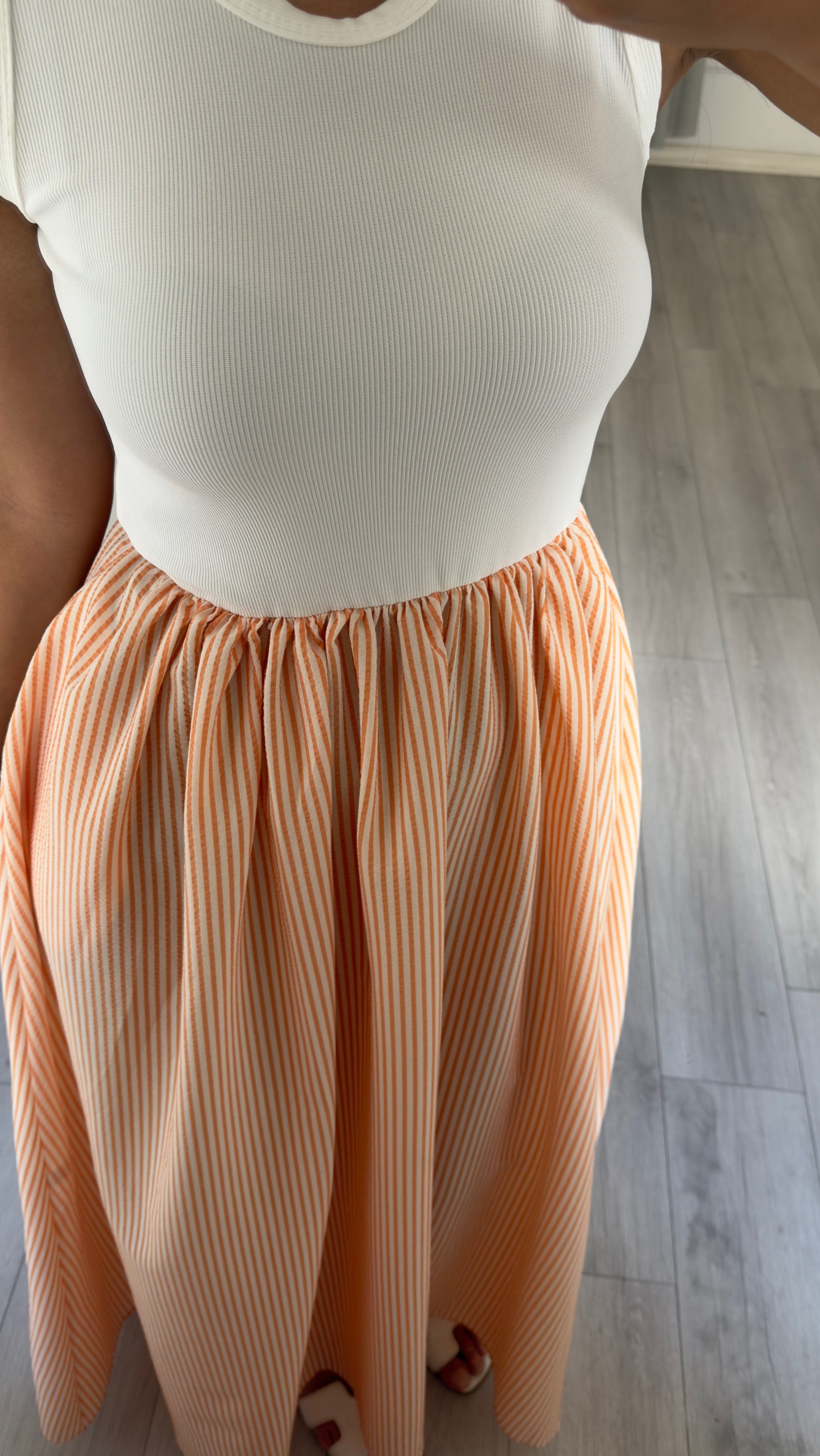 Örme Üstlü Ve Somon Çizgili Poplin Etekli Elbise