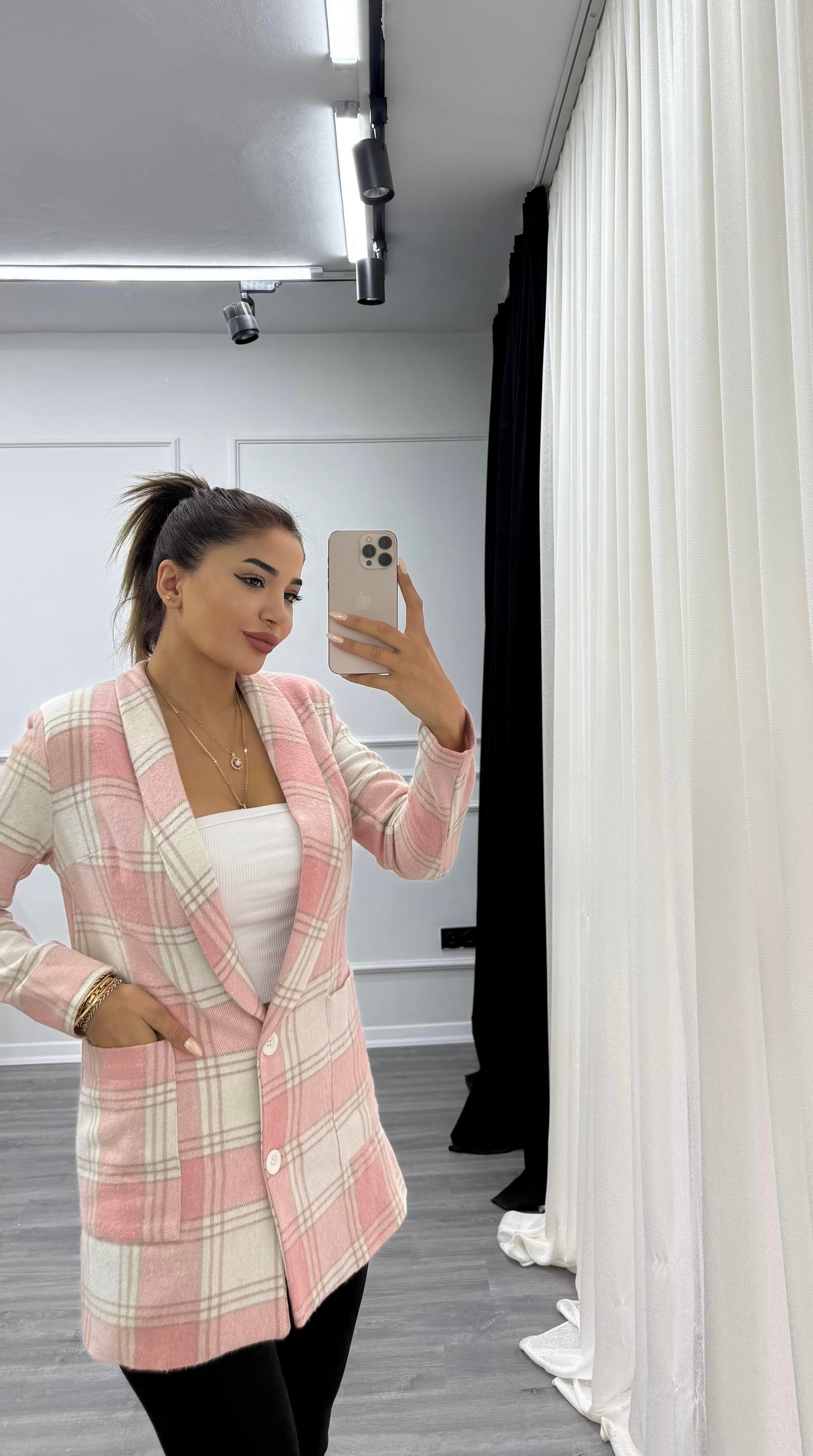 Pembe Ekose Desenli Çift Düğmeli Astarlı Ceket