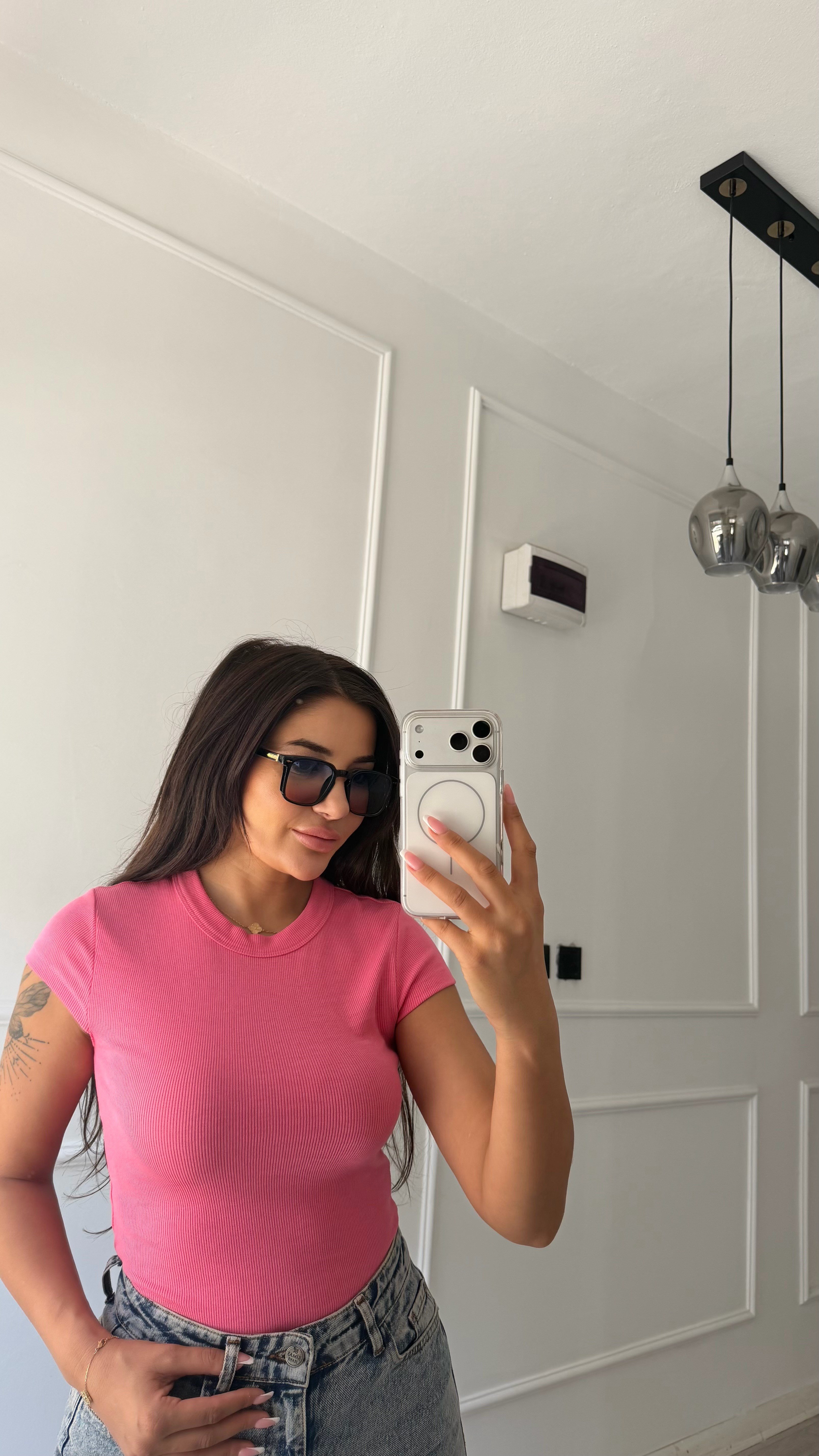 Pembe Fitilli Bisiklet Yaka Basic Tişört
