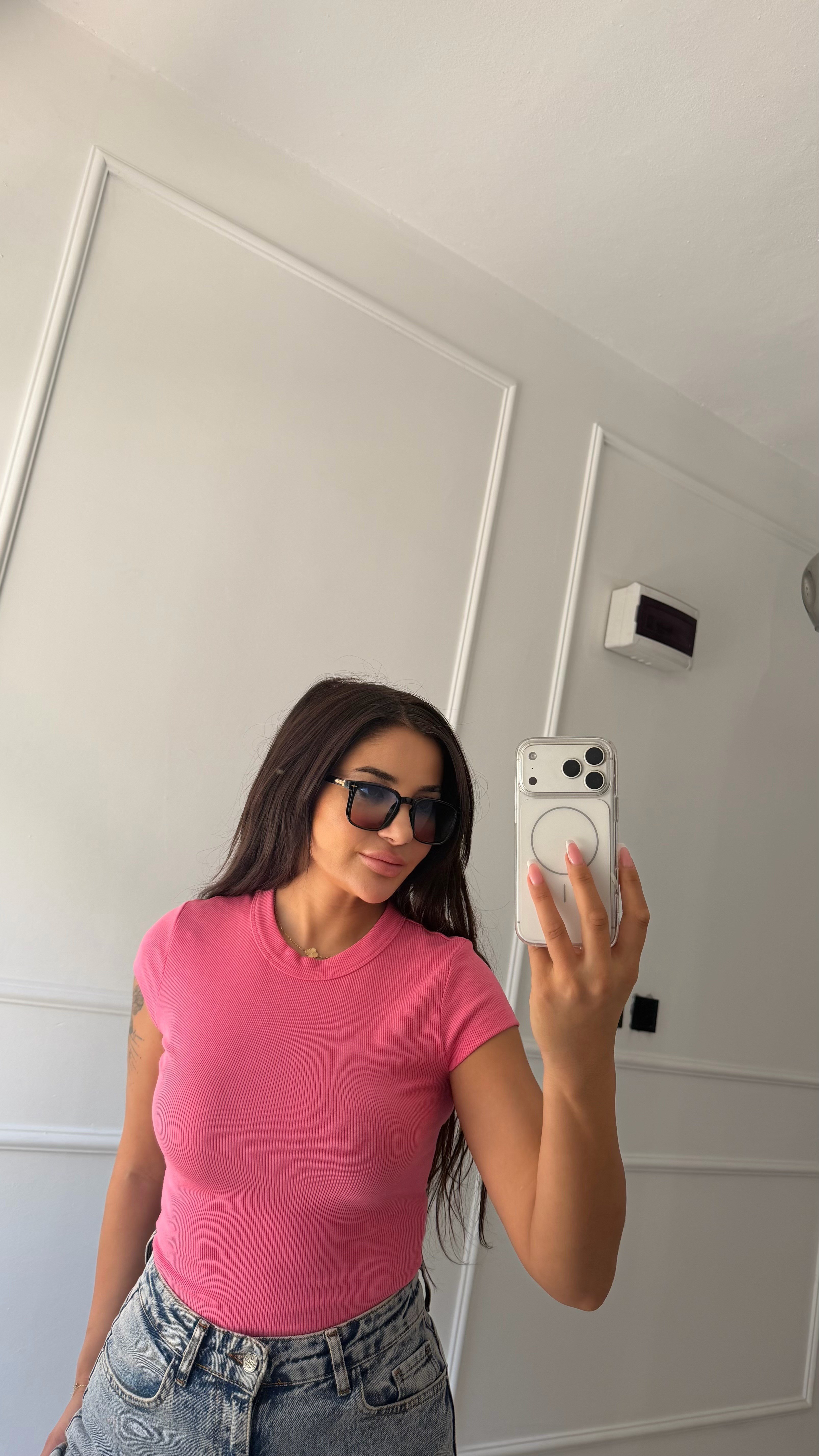 Pembe Fitilli Bisiklet Yaka Basic Tişört