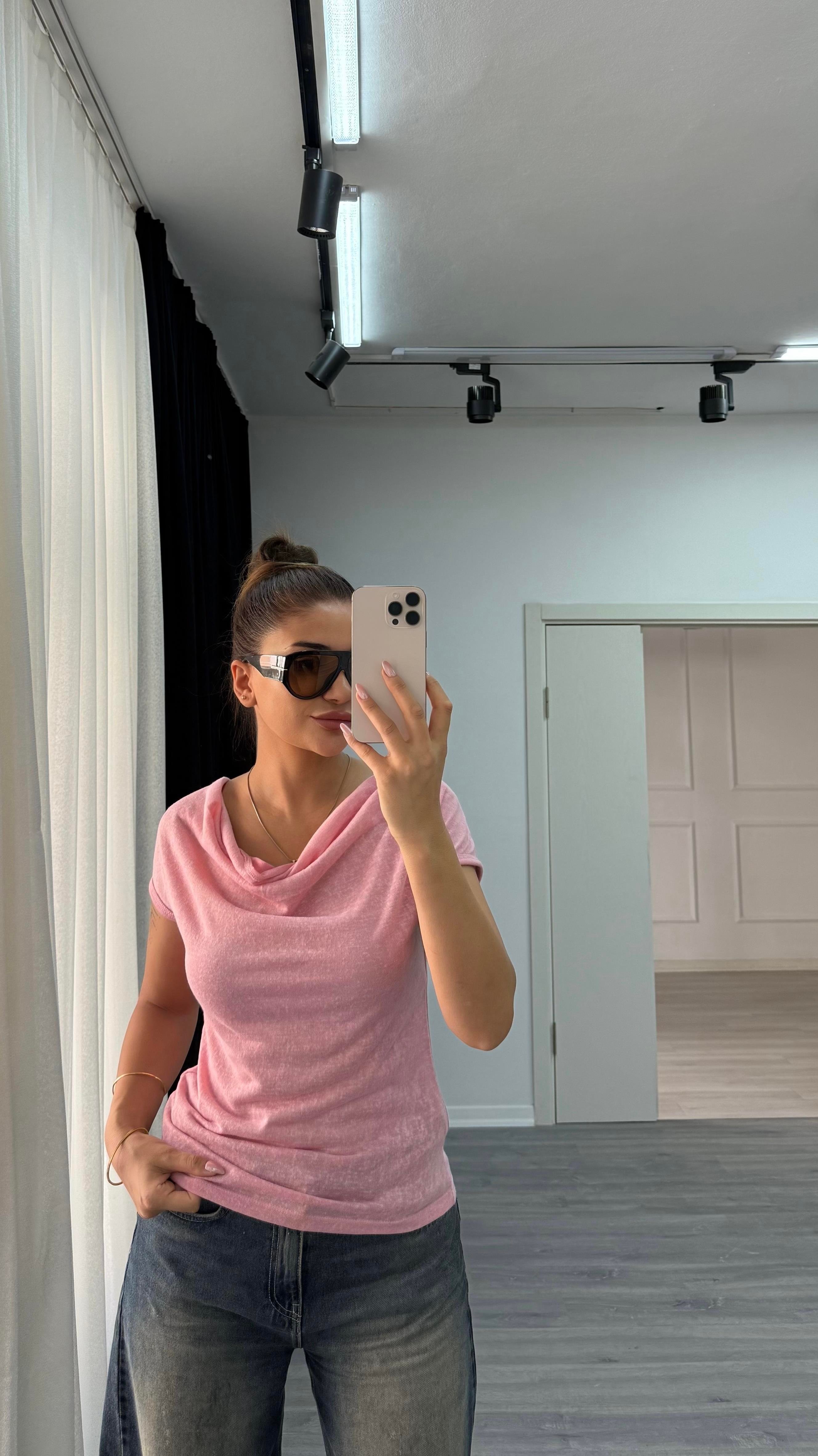 Premium Degaje Yaka Kısa Kol Bluz-Pembe