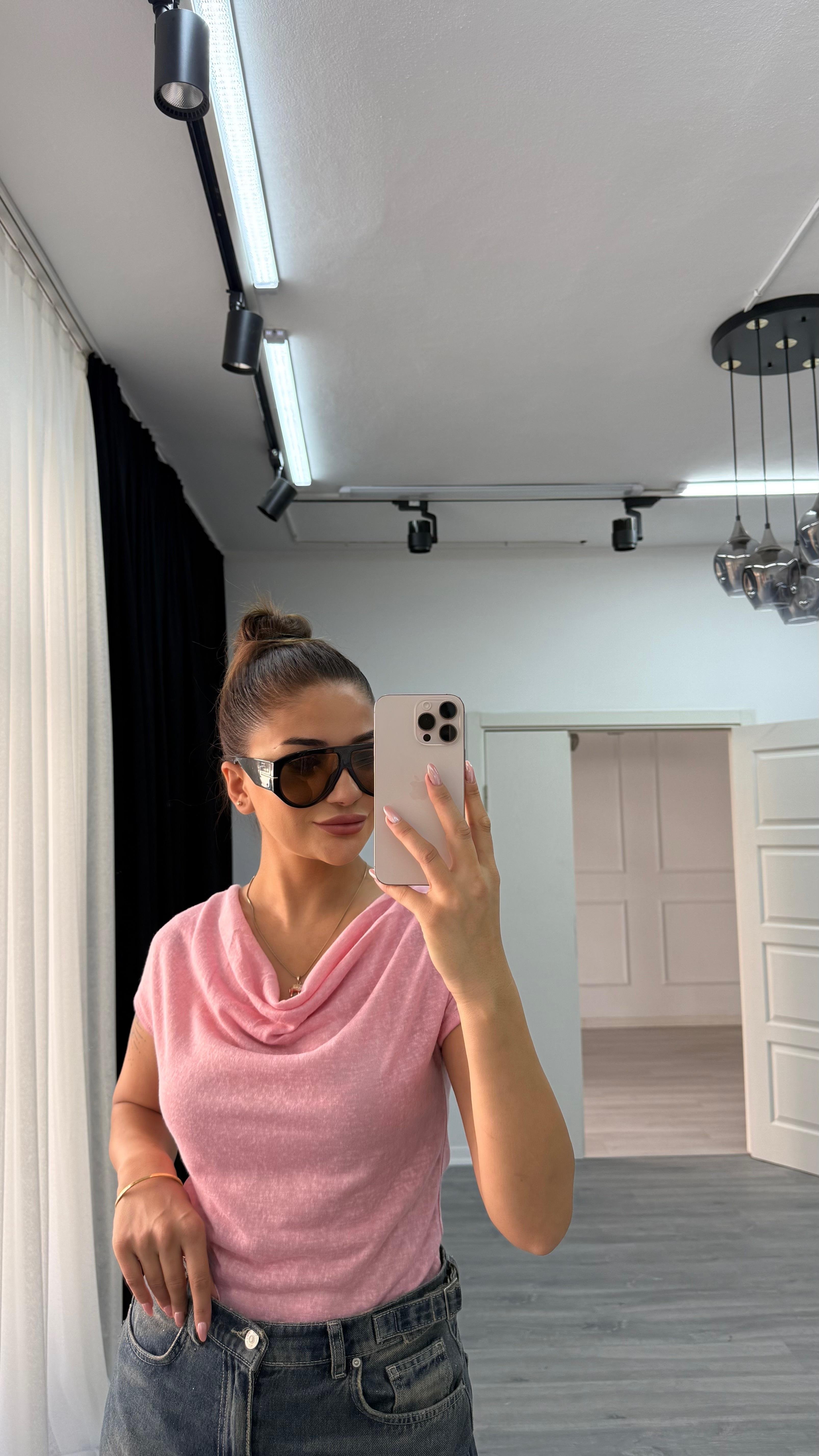 Premium Degaje Yaka Kısa Kol Bluz-Pembe