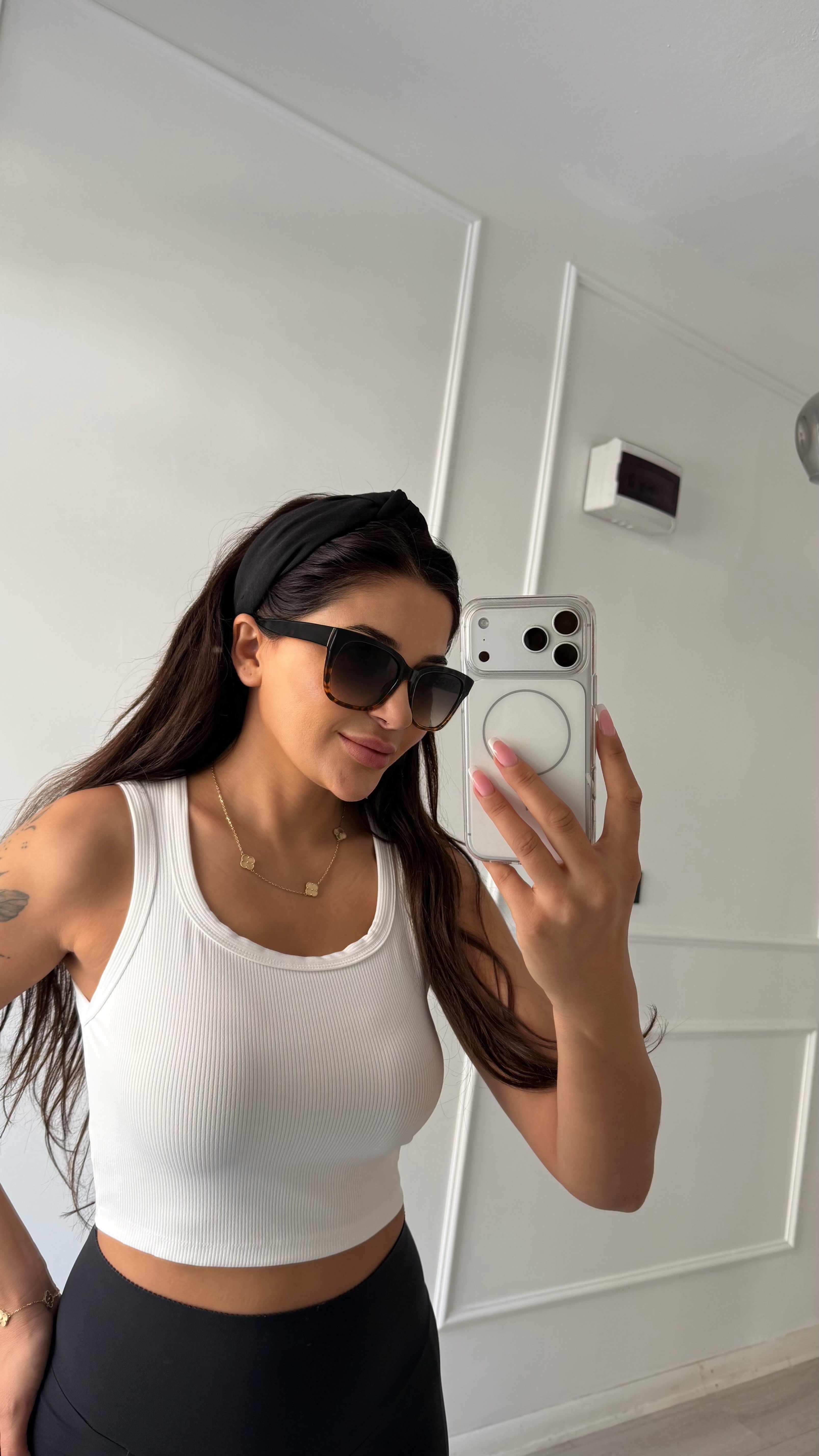 Premium Fit Ribana Crop Esnek Atlet  Beyaz