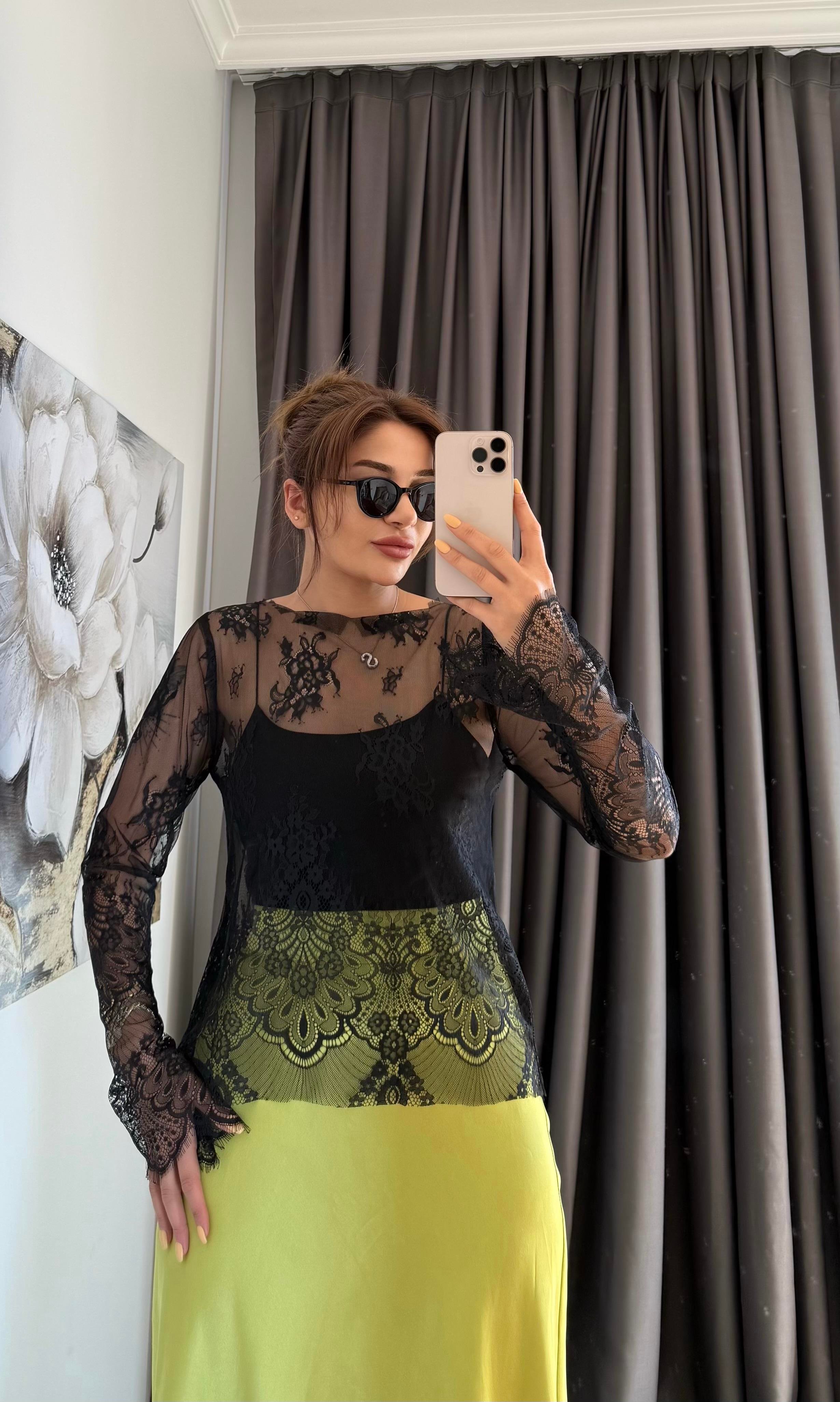 Regular Fit Kayık Yaka Dantel Esnek Örme Siyah