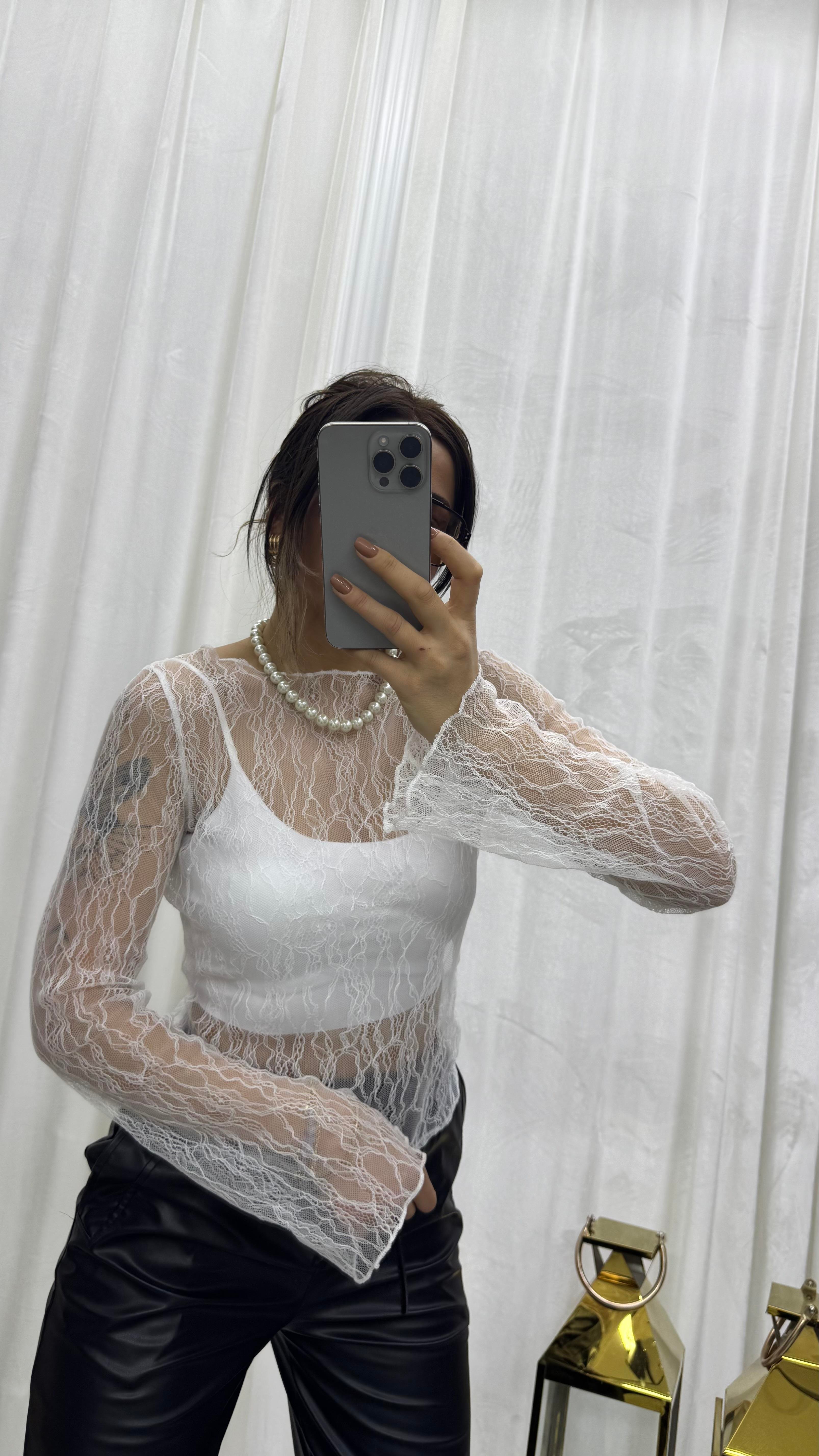 Regular Fit Kayık Yaka Dantel Esnek Örme Bluz