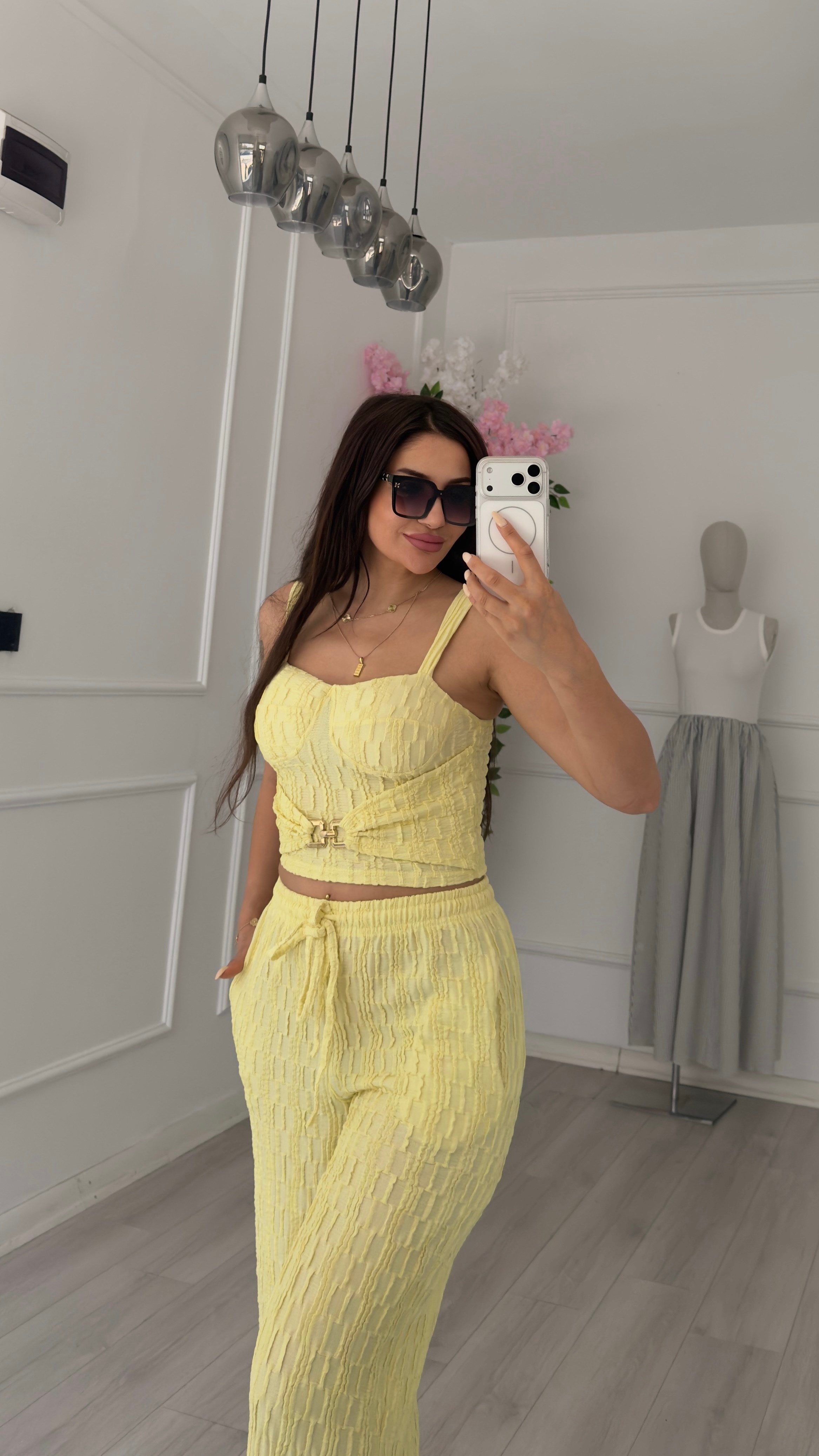 Sarı Pantolon Toka Detaylı Bluz Takım