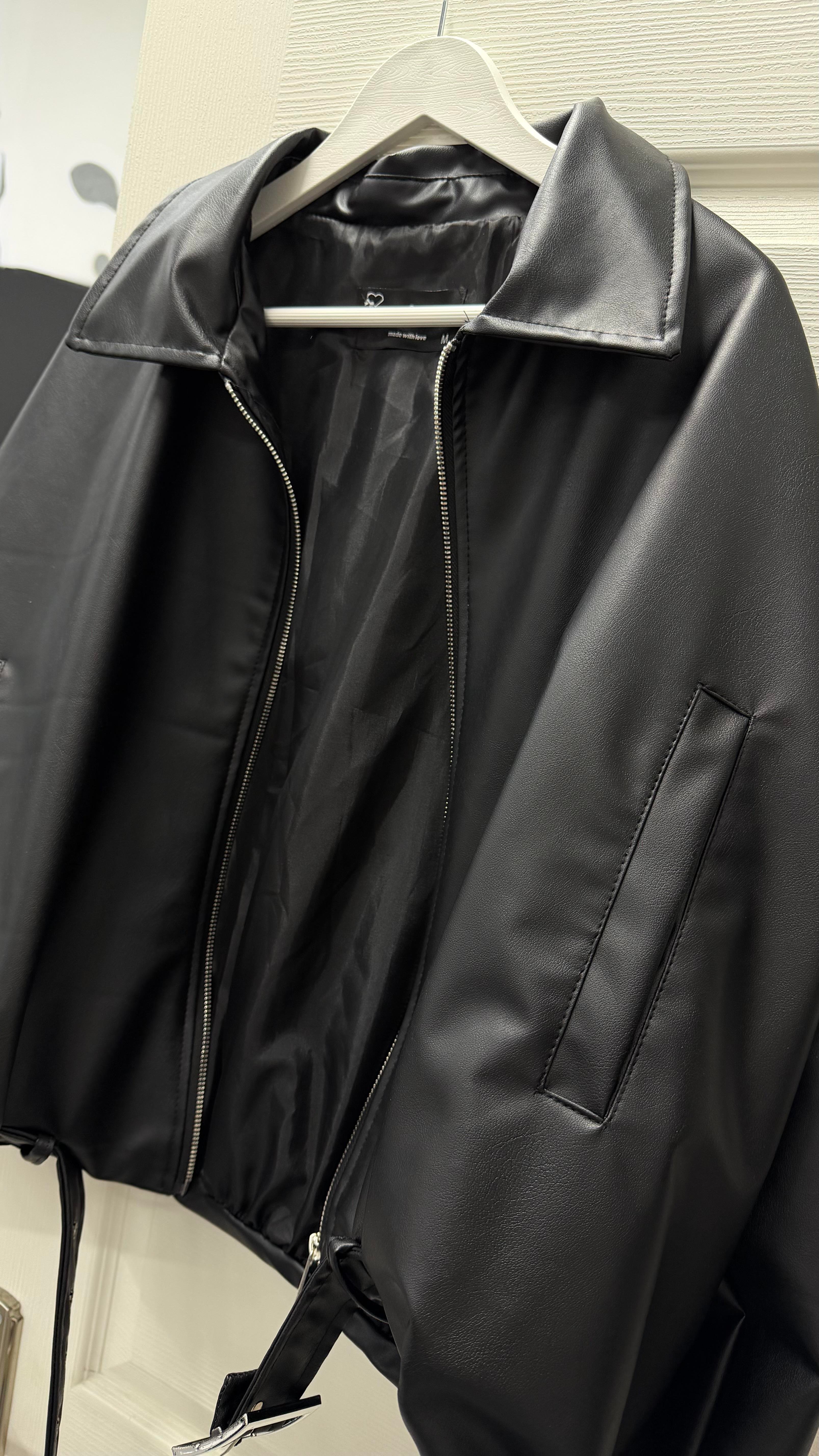 Siyah Beli Kemerli Bomber Oversize Deri Ceket