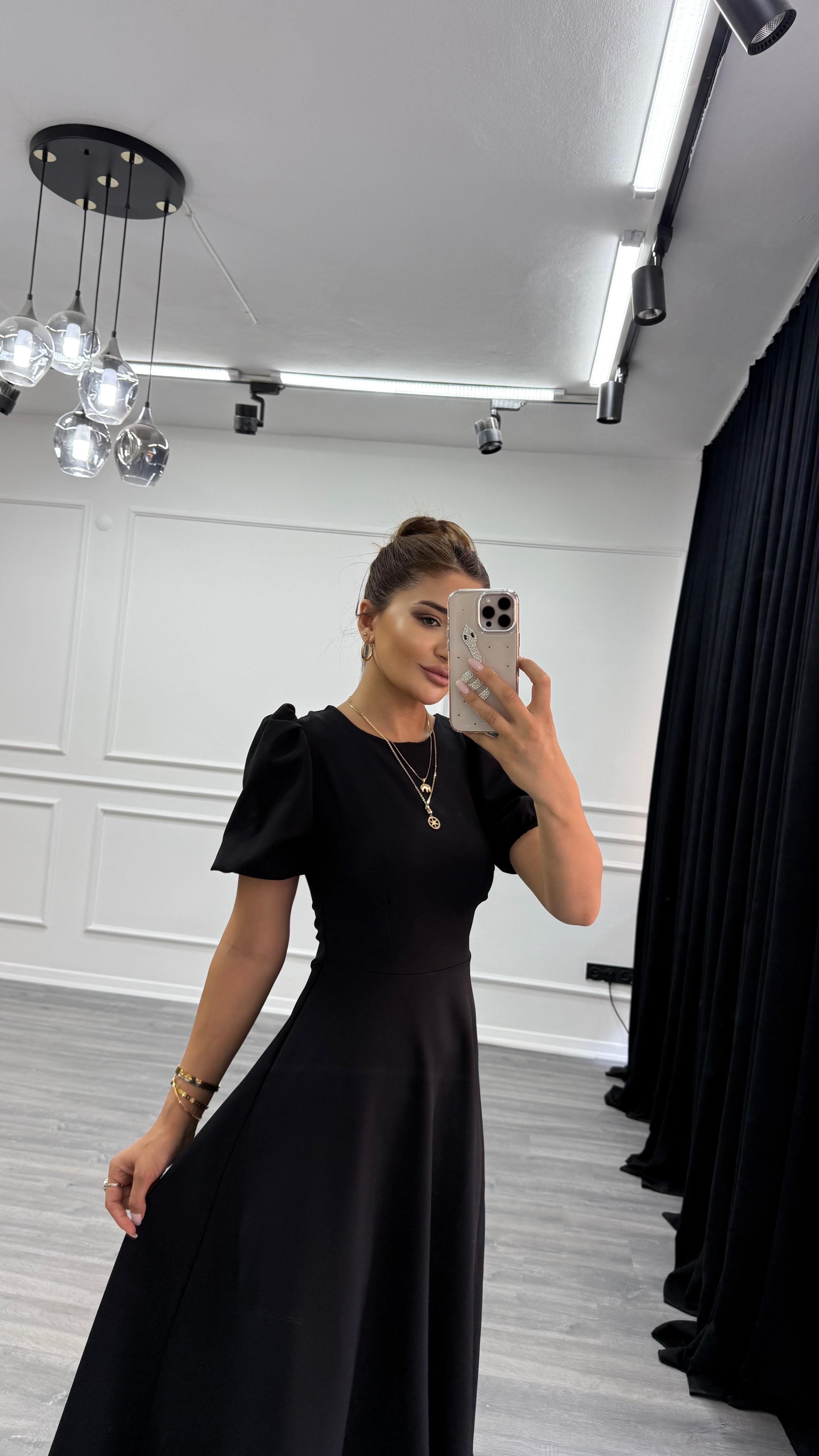 Siyah Bisiklet Yaka Kısa Karpuz Kol Midi Boy Premium Elbise