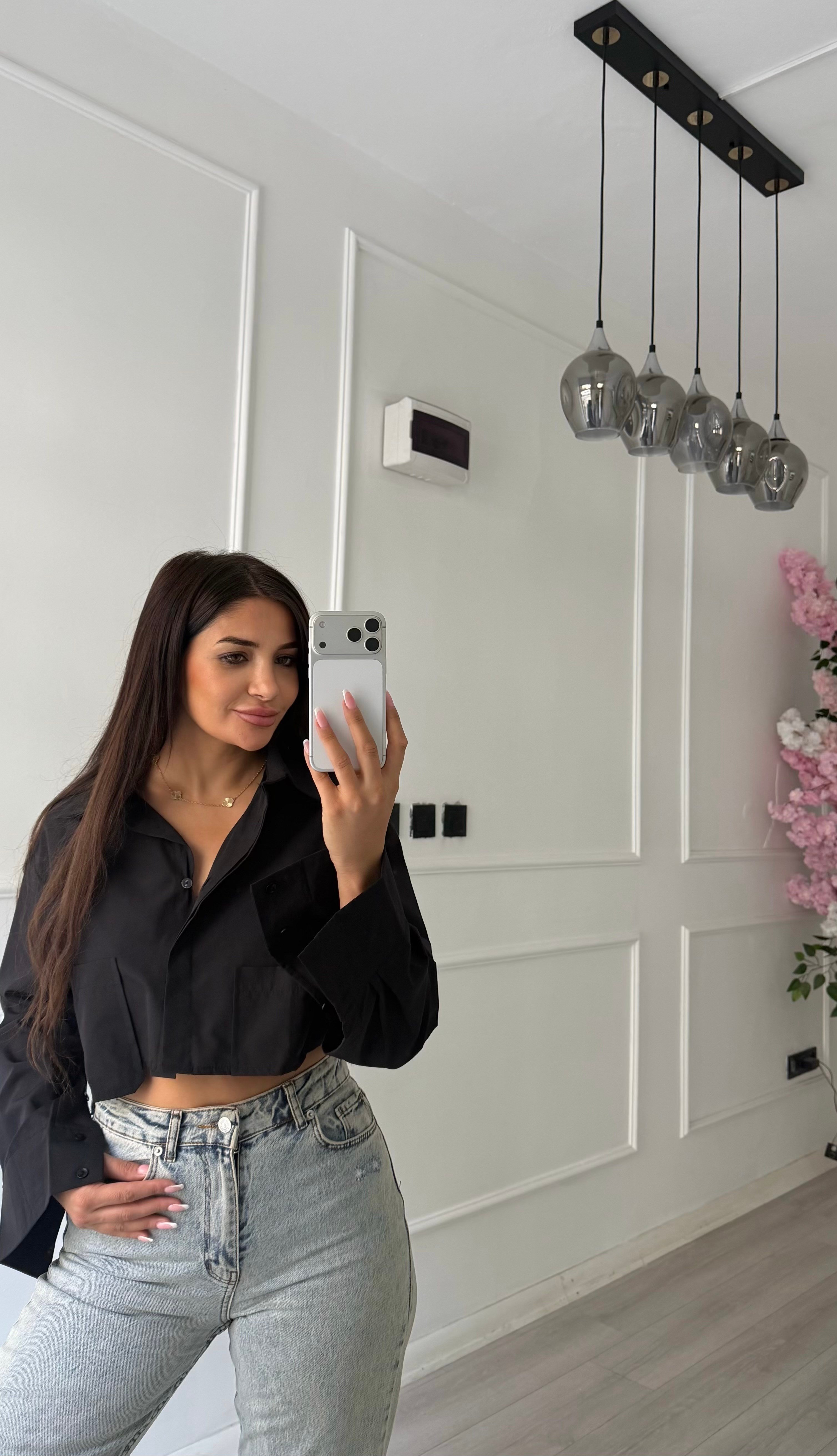 Siyah Çift Cepli Kısa Boy Oversize Gömlek