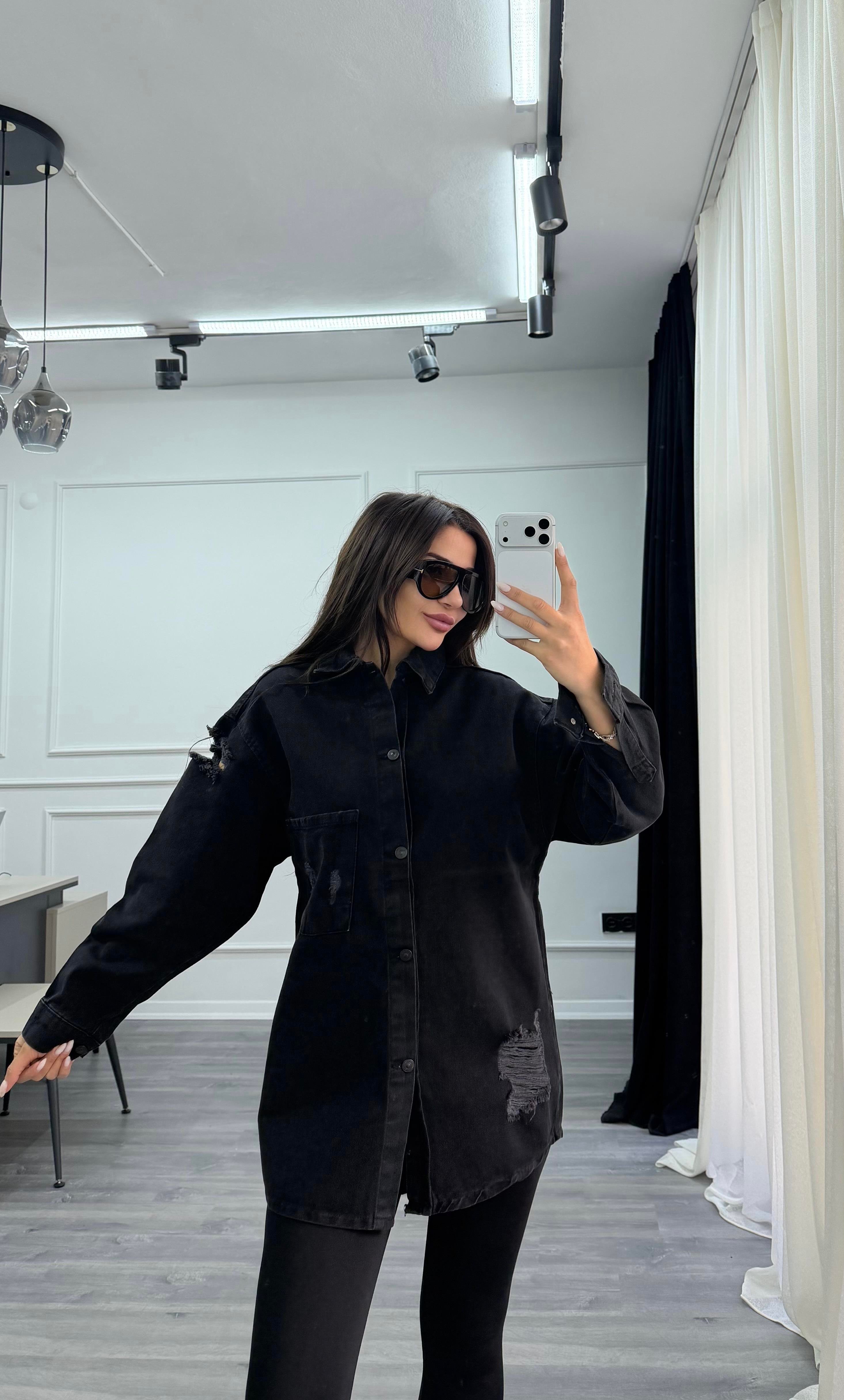 Siyah Denim Gömlek Yaka Arkası Öpücük Baskılı Elbise