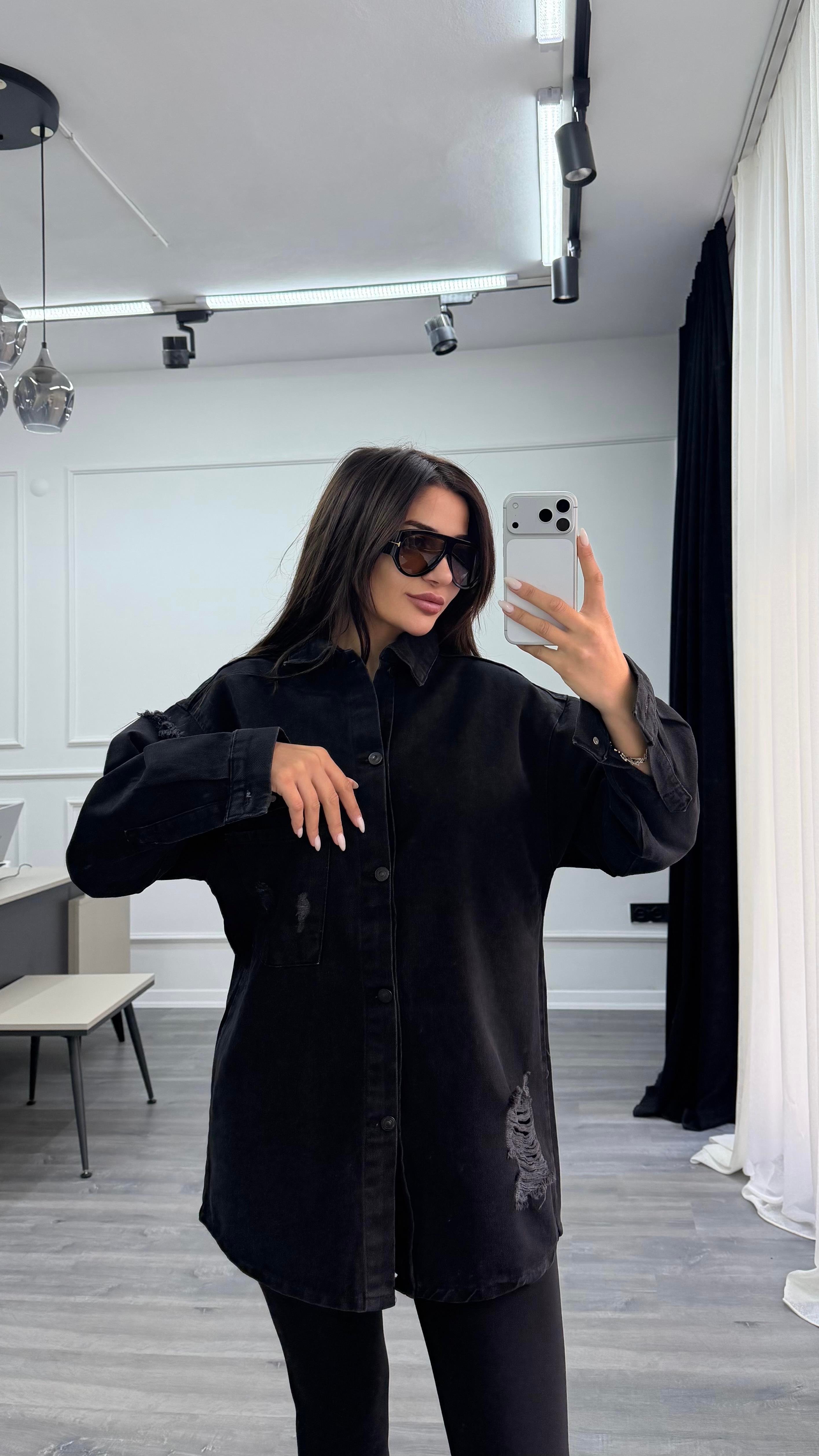 Siyah Denim Gömlek Yaka Arkası Öpücük Baskılı Elbise