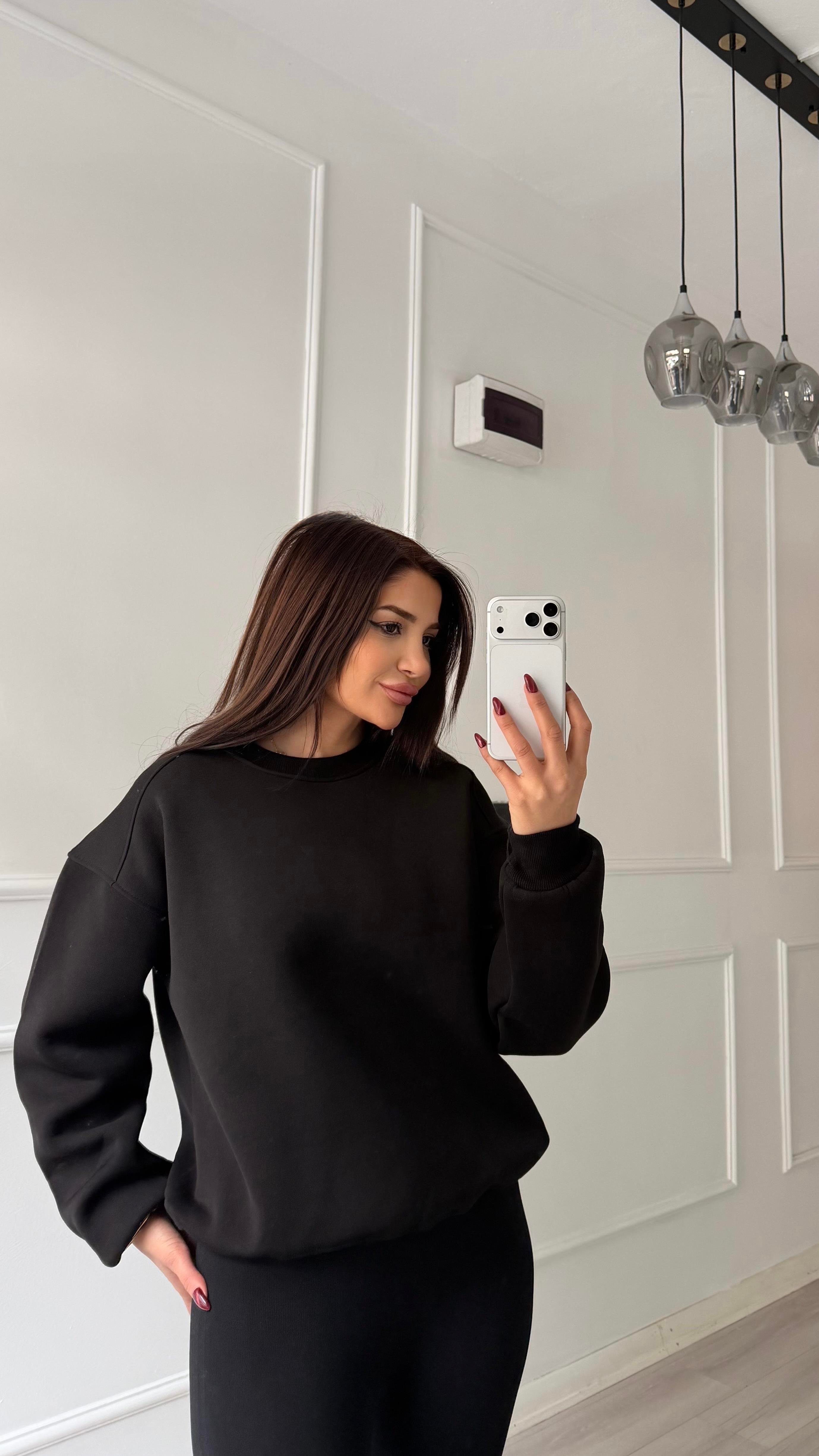 Siyah Labubu Nakışlı Oversize Şardonlu Sweatshirt