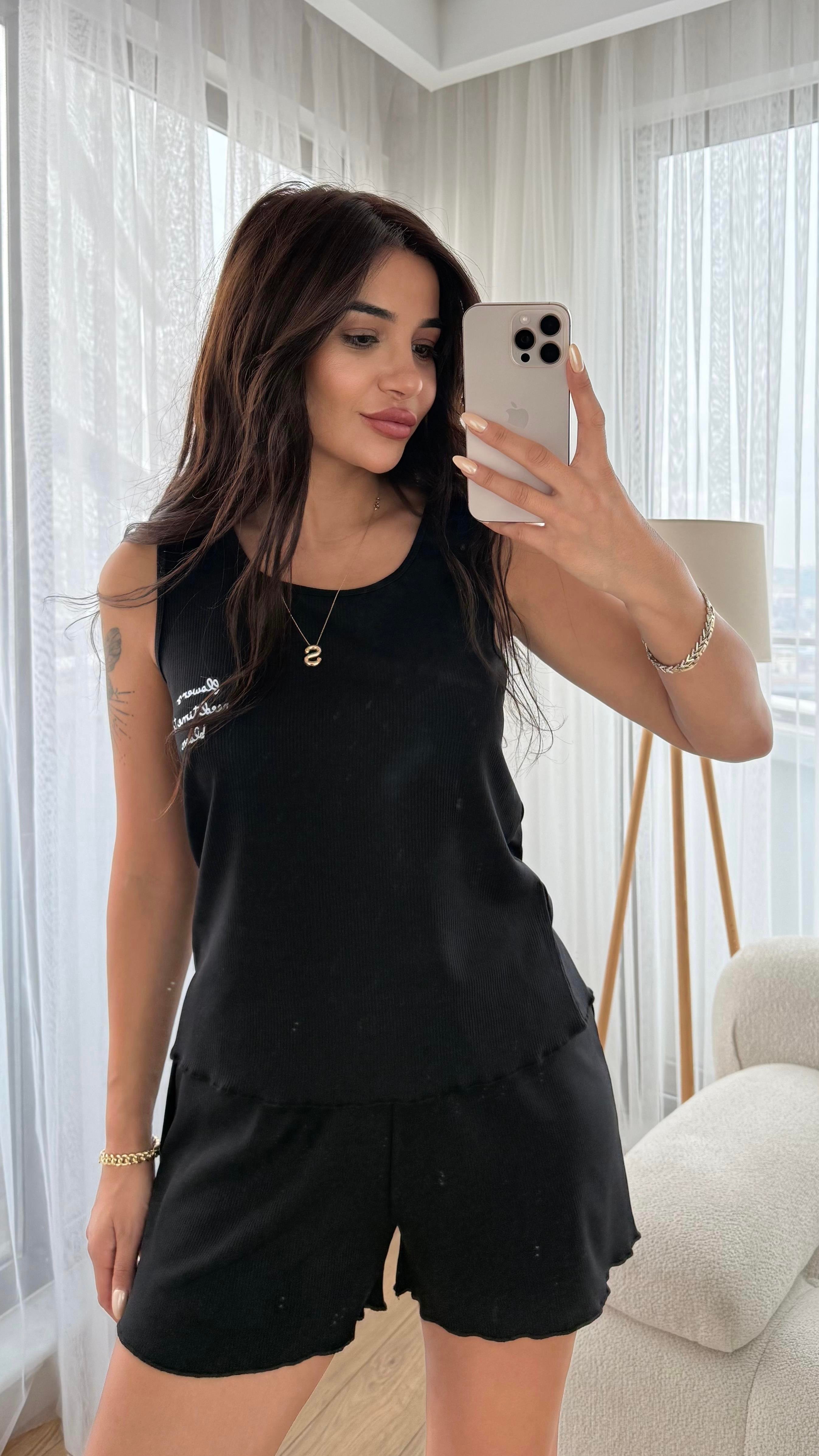 Siyah Pamuklu Dikiş Detaylı Pijama Takımı