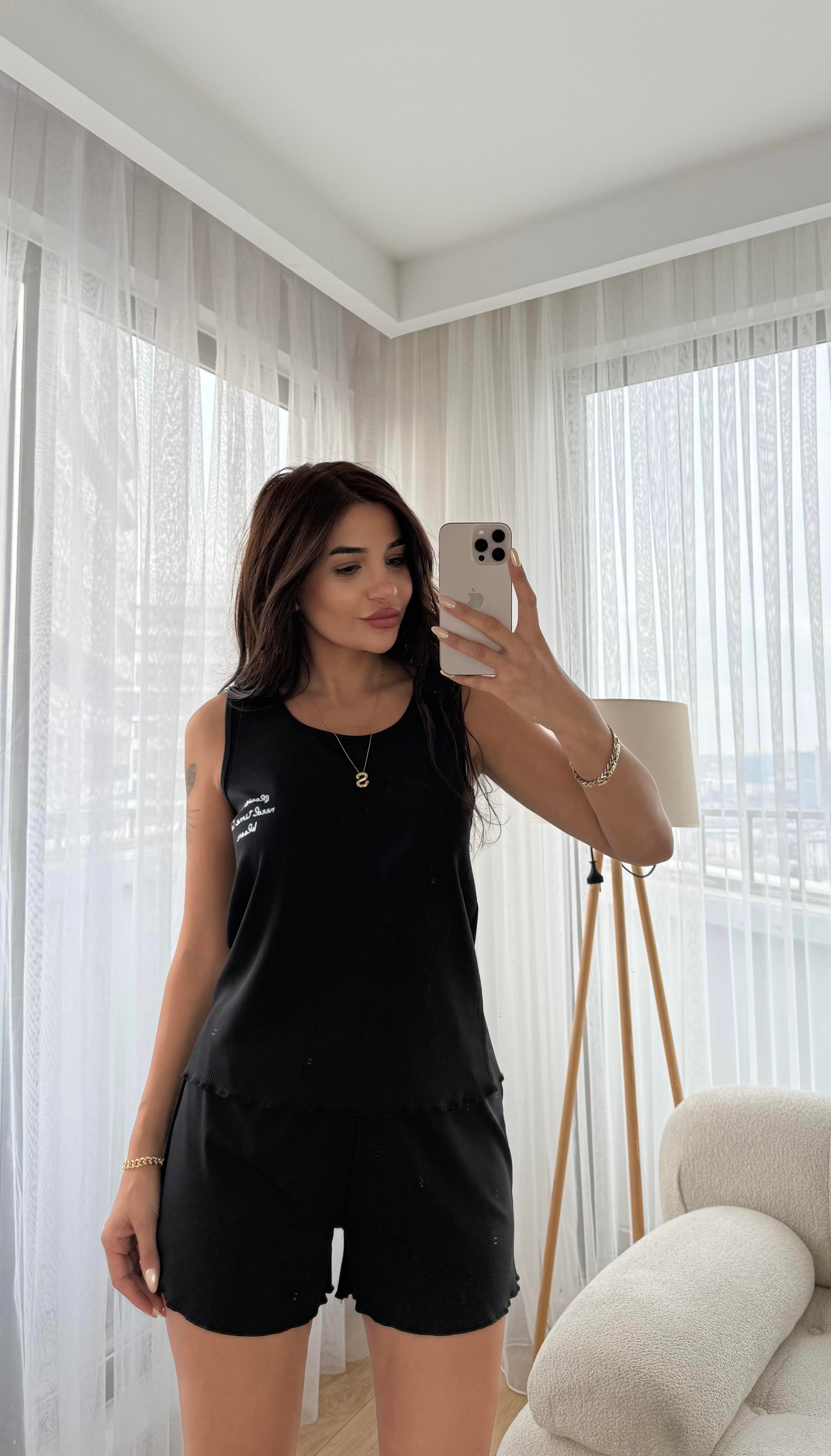 Siyah Pamuklu Dikiş Detaylı Pijama Takımı