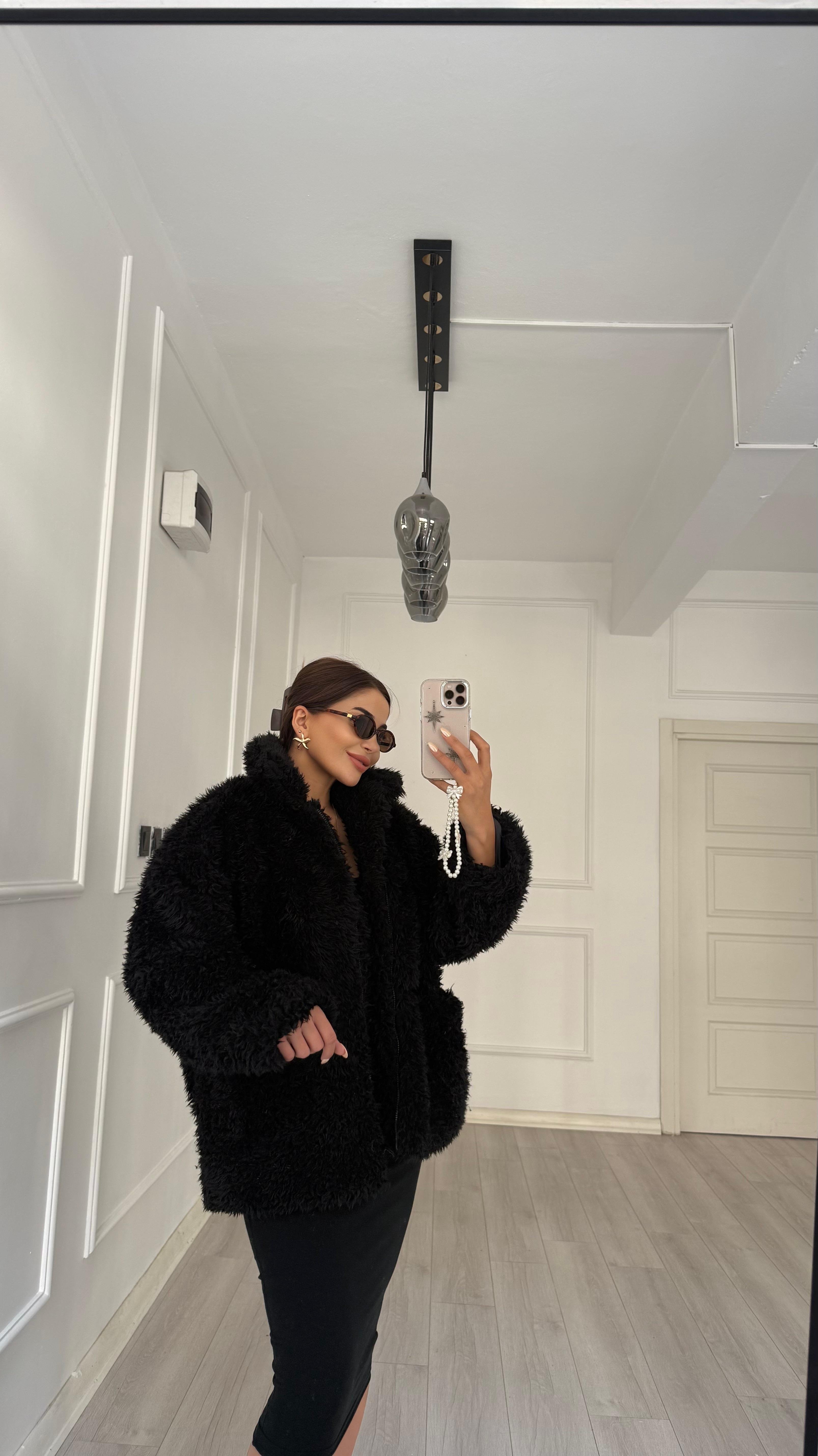 Siyah Peluş Fermuarlı Çift Cepli Kürk