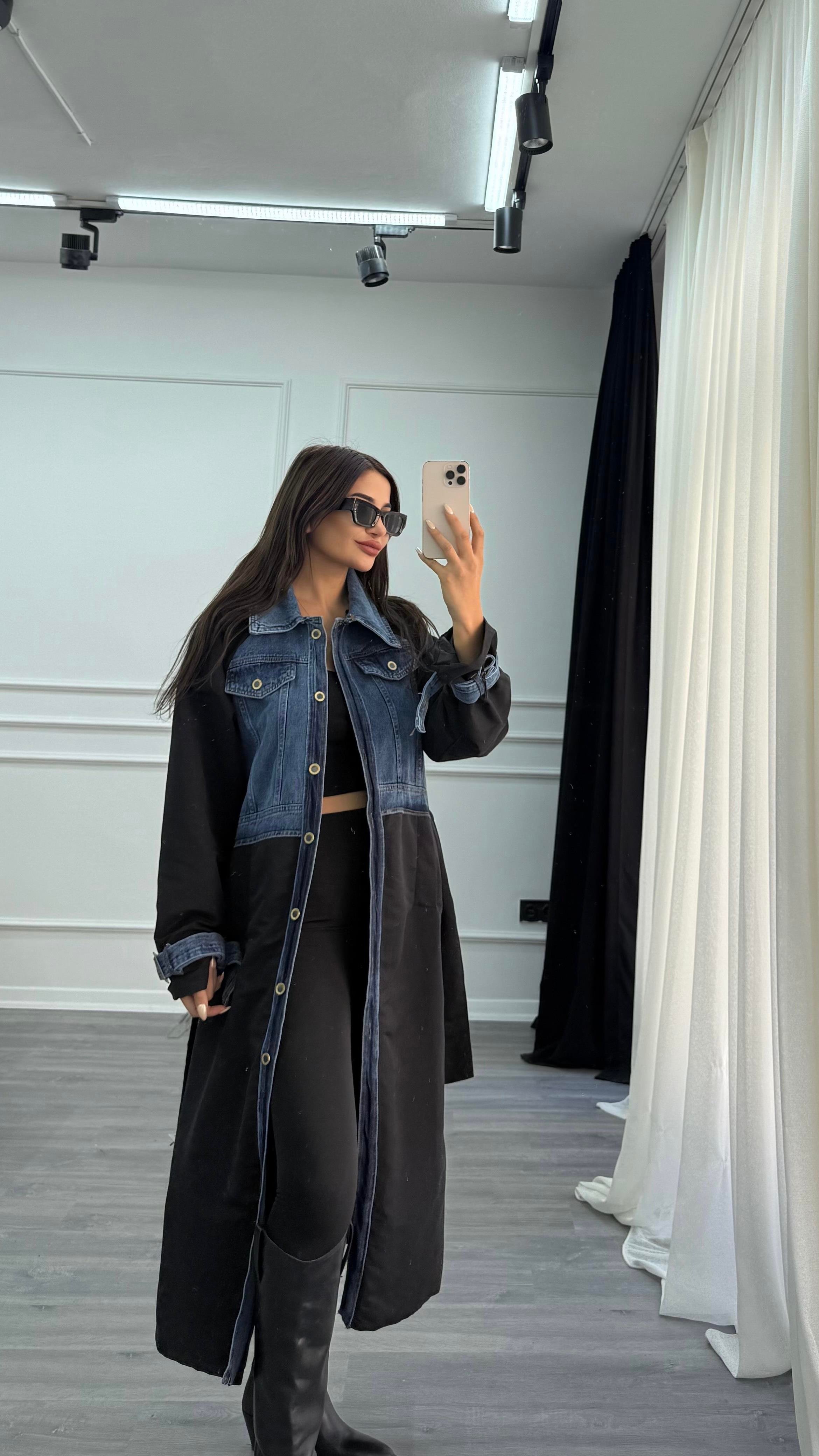 Siyah Uzun Denim Detaylı Kuşaklı Trençkot