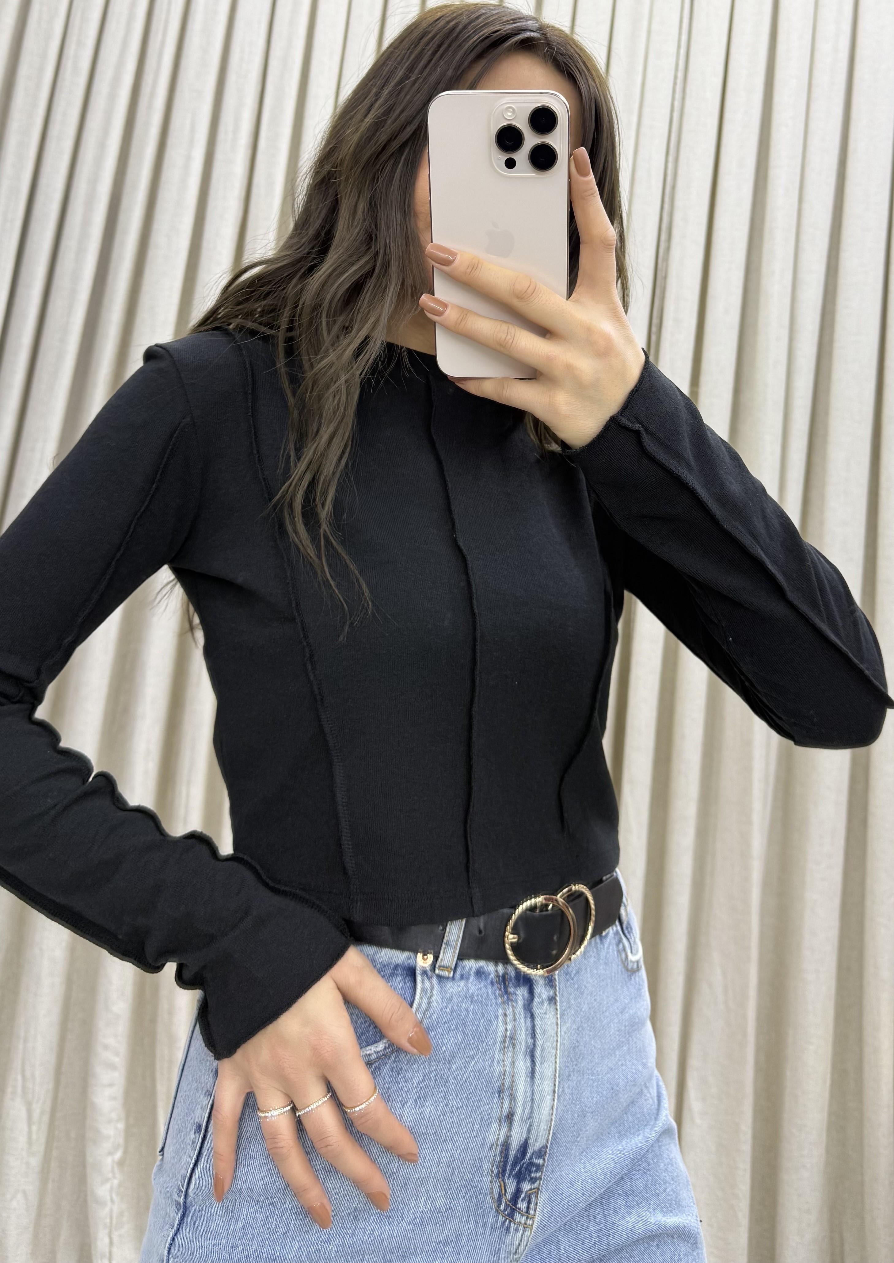 Siyah Yarım Balıkçı Uzun Kol Önü Dikiş Detay Kadın Body