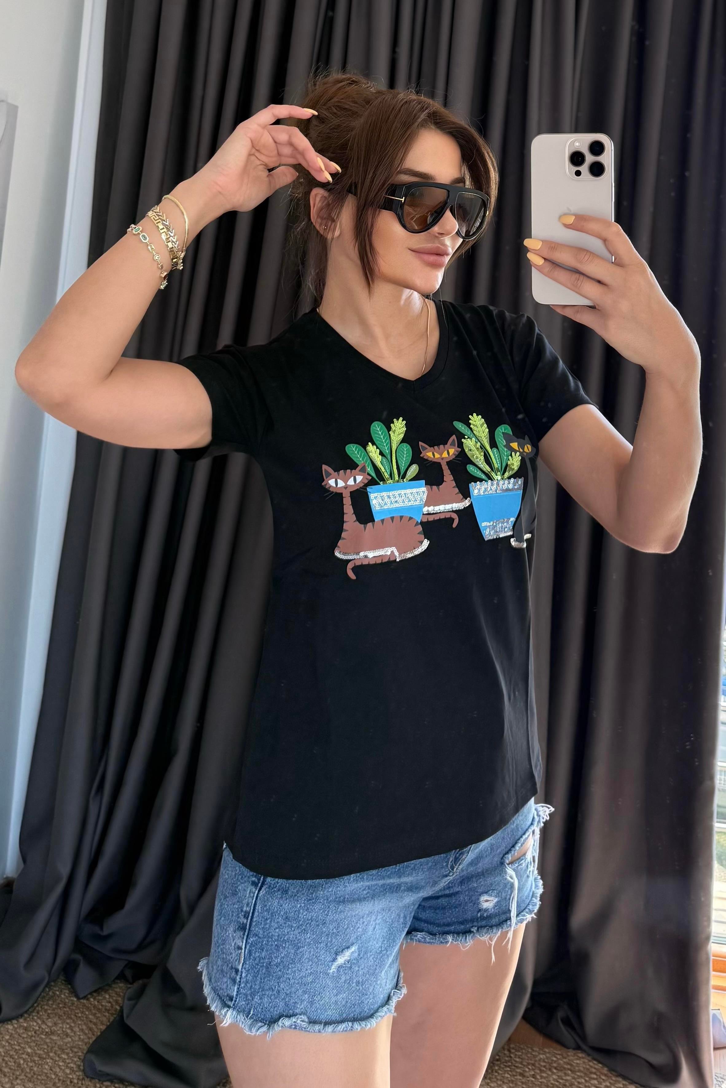 Siyah Yeni Sezon %100 Pamuk T-shirt-Kaktüs Pul Payet İşlemeli