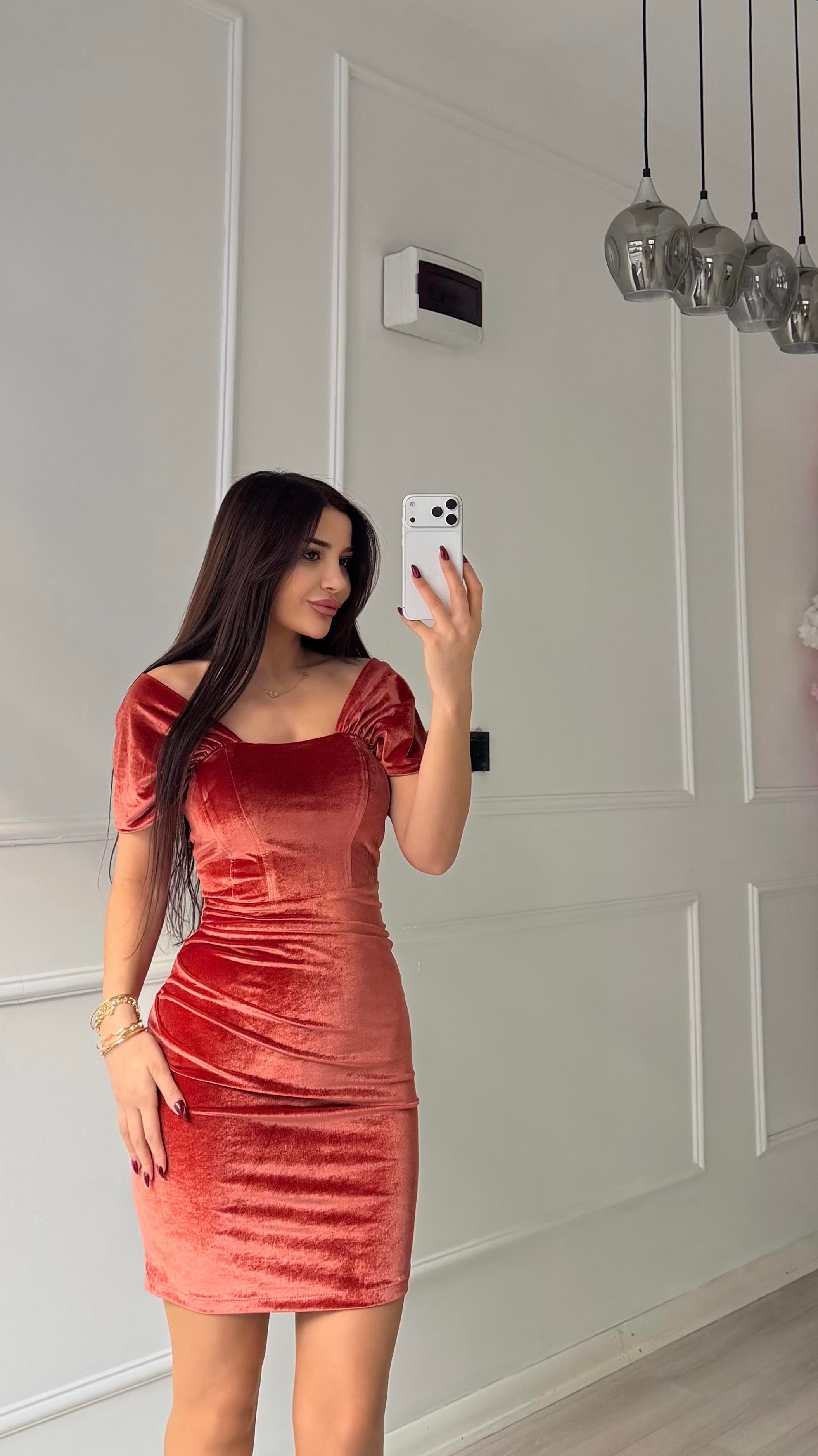 Turuncu Yanı Drape Detaylı Elbise