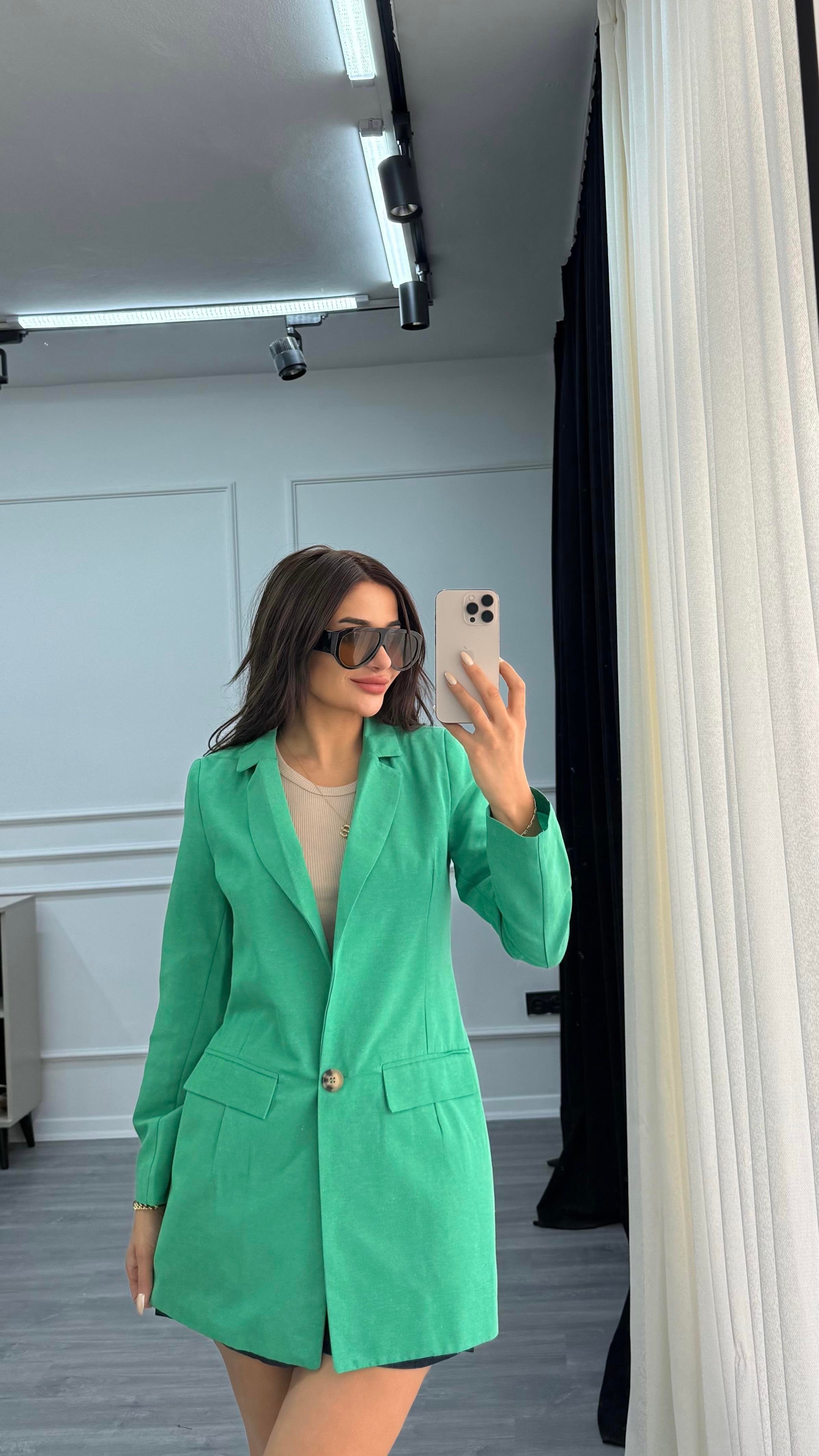 Yeşil Düğmeli Keten Blazer Ceket