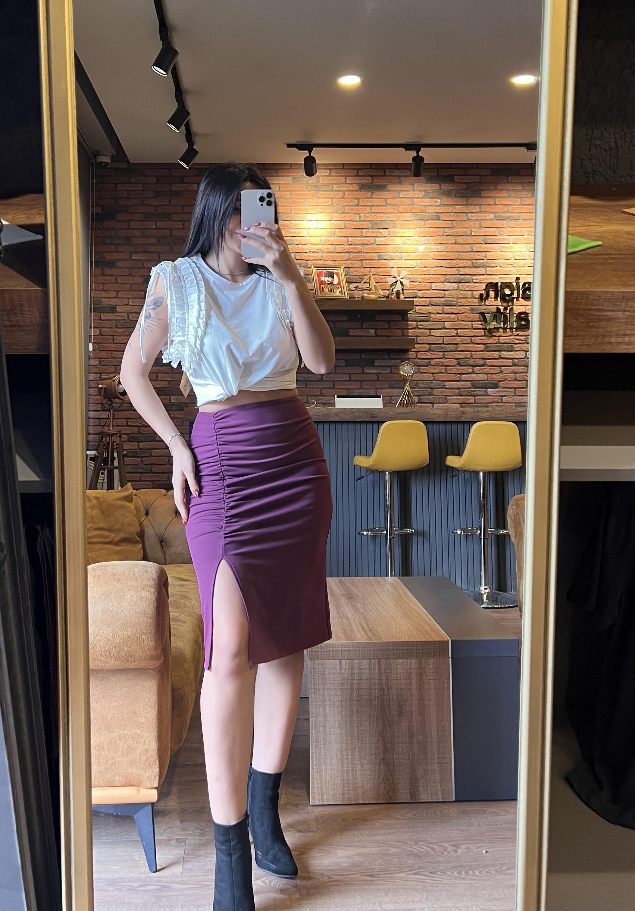 Yırtmaçlı Büzgülü Polyester Örme Kumaş Mürdüm Etek
