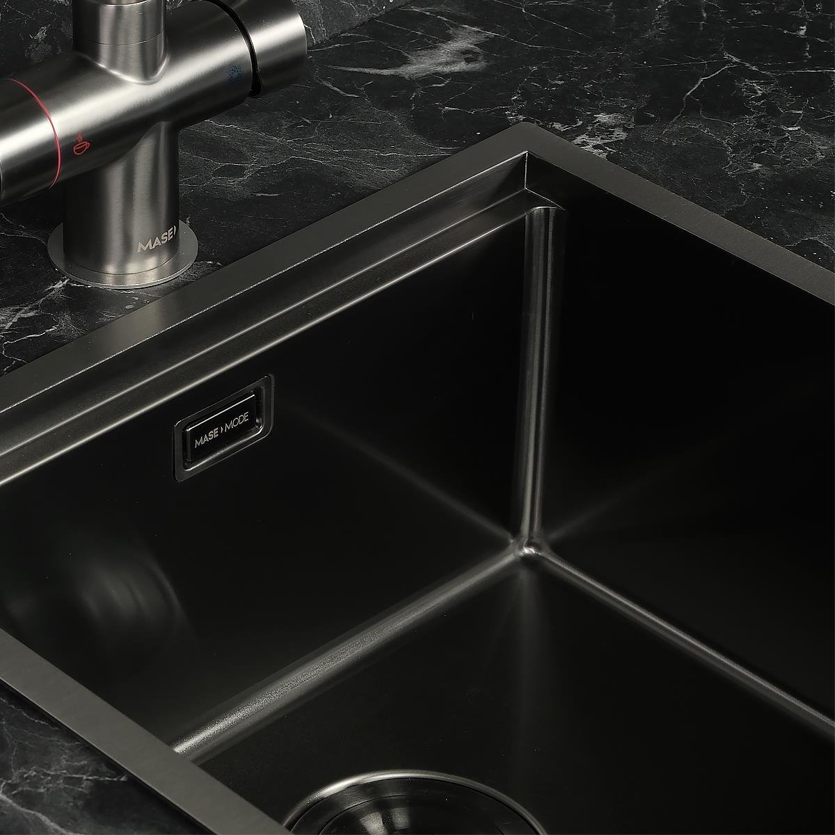 Allure El Yapımı PVD Eviye Seti 44x44 cm Siyah (Black)