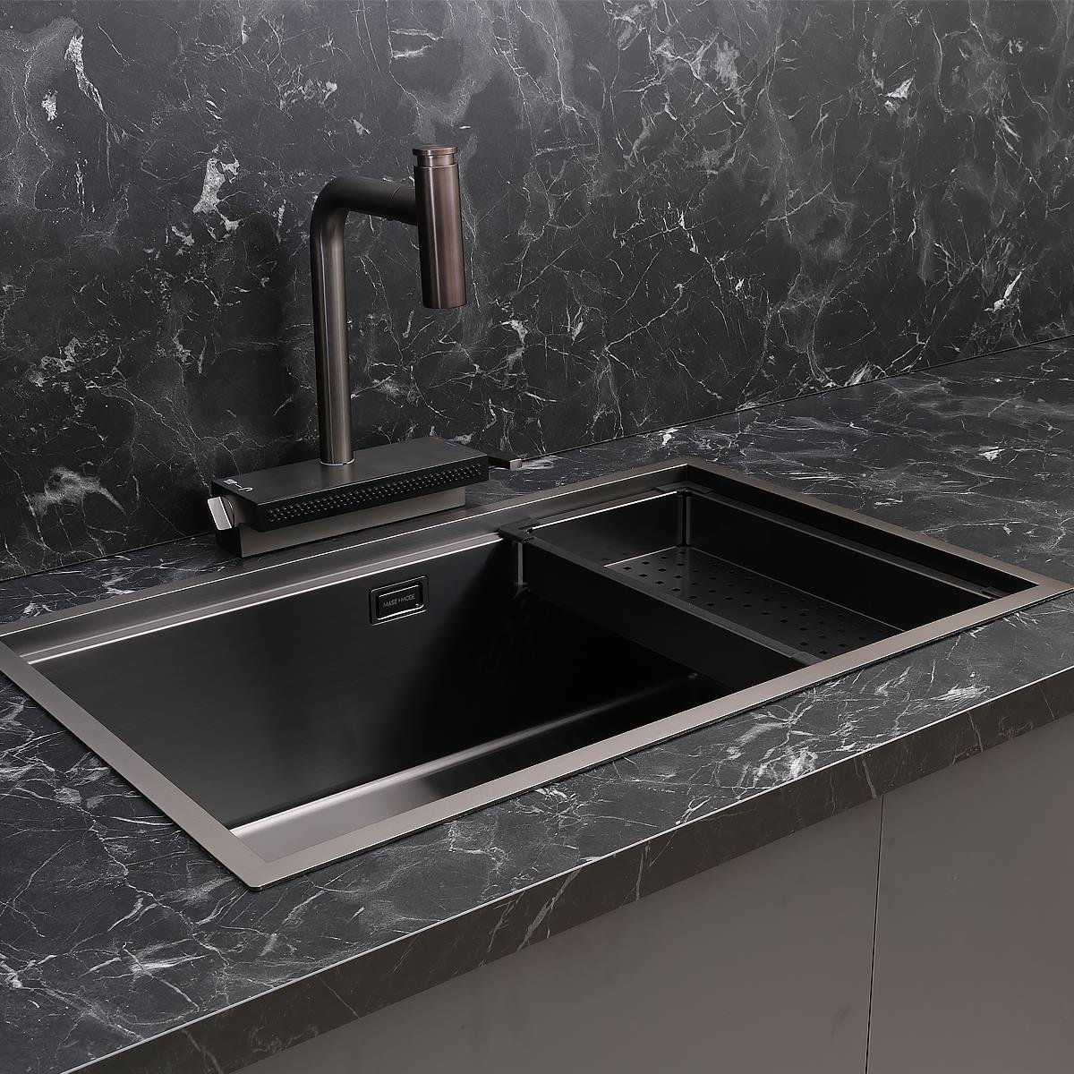 Allure El Yapımı PVD Eviye Seti 70x44 cm Siyah (Black)