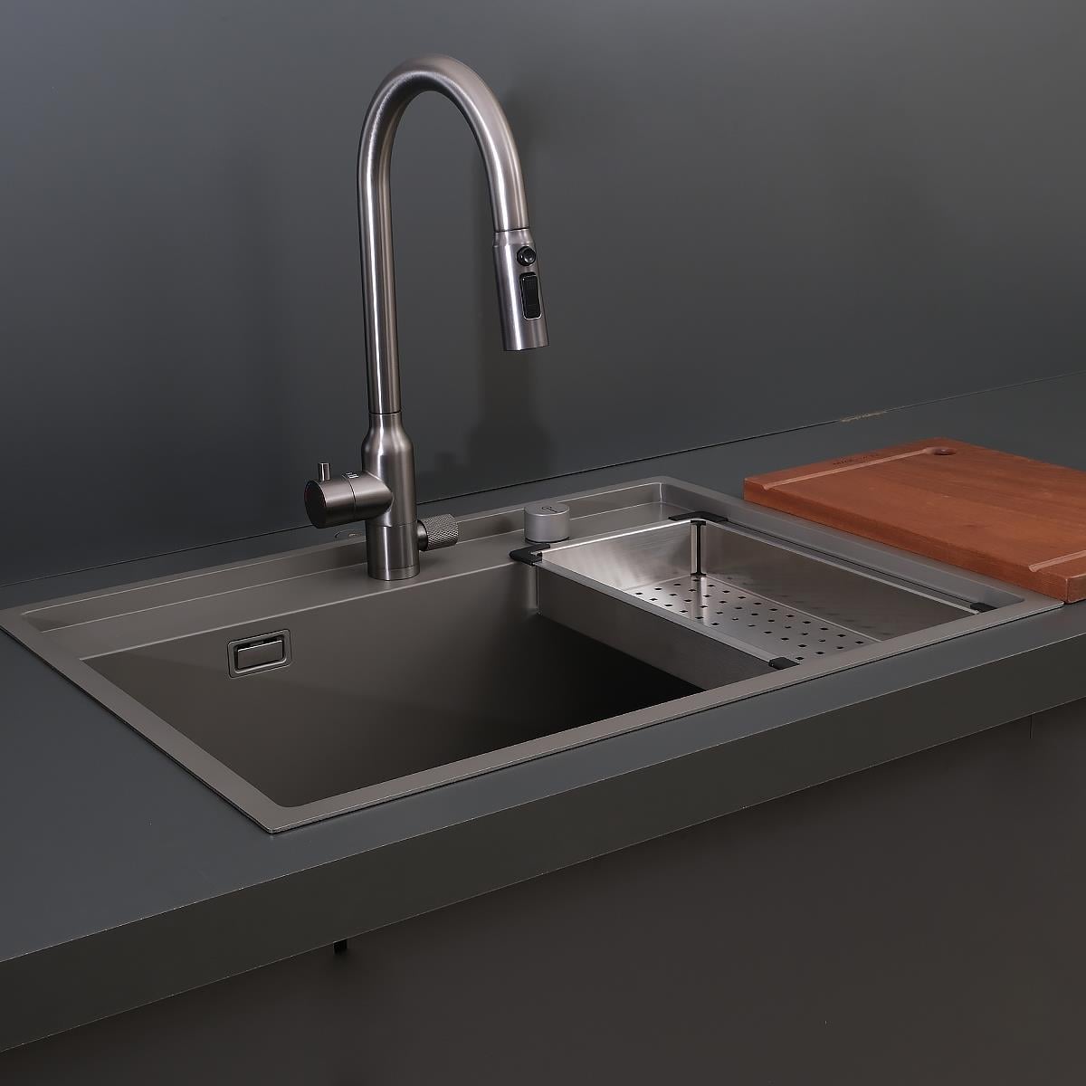 Murano El Yapımı Nano Eviye Seti 68x51 cm Mat Gri (Gun Grey)