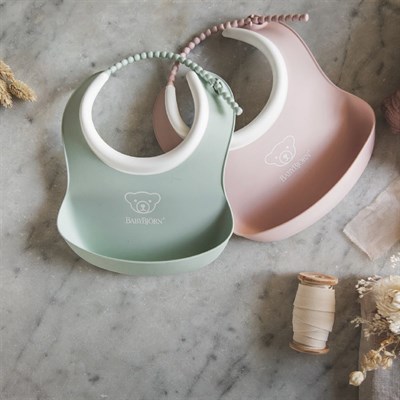 BabyBjörn 2´li Mini Yumuşak Plastik Mama Önlüğü Powder Green / Pink