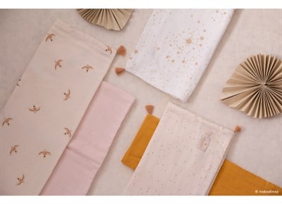 Battaniye, Treasure Summer, Nude Hauki Birds