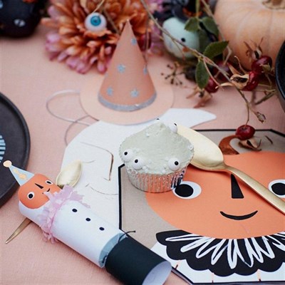 Klasik Halloween Tabaklar (M)