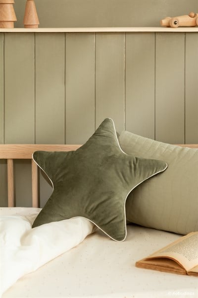 Nobodinoz Aristote Kadife Yıldız  Yastık, Olive Green Yastıklar