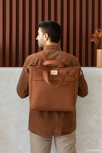 Nobodinoz Baby On the Go Su Geçirmez Anne Sırt Çantası, Clay Brown Anne Çantası