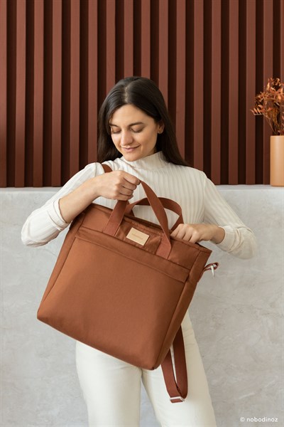 Nobodinoz Baby On the Go Su Geçirmez Anne Sırt Çantası, Clay Brown Anne Çantası