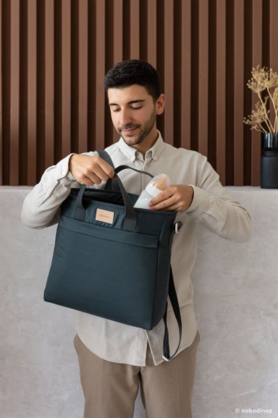 Nobodinoz Baby On the Go Su Geçirmez Anne Sırt Çantası, Carbon Blue Anne Çantası