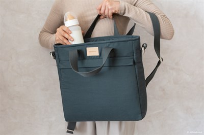 Nobodinoz Baby On the Go Su Geçirmez Anne Sırt Çantası, Carbon Blue Anne Çantası