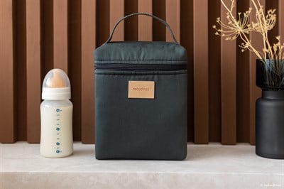 Nobodinoz Baby On the Go Su Geçirmez Beslenme Çantası, Carbon Blue Çocuk Çantası