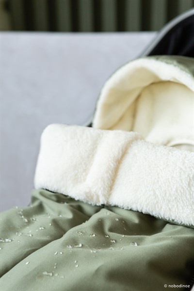 Nobodinoz Baby On the Go Su Geçirmez Footmuff Olive Green Bebek Bakım
