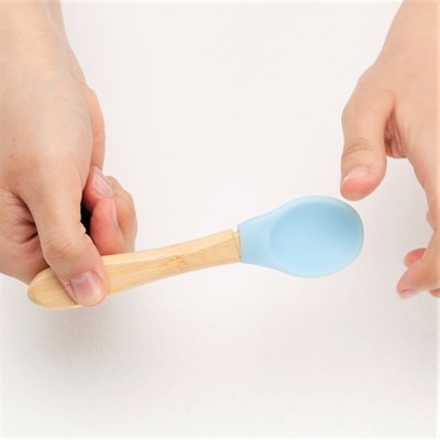 OiOi OiOi Bambu Saplı Silikon Kaşık İkili Set, Aqua Green-Mineral Blue Tabaklar