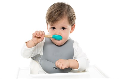 OiOi OiOi Bambu Saplı Silikon Kaşık İkili Set, Aqua Green-Mineral Blue Tabaklar