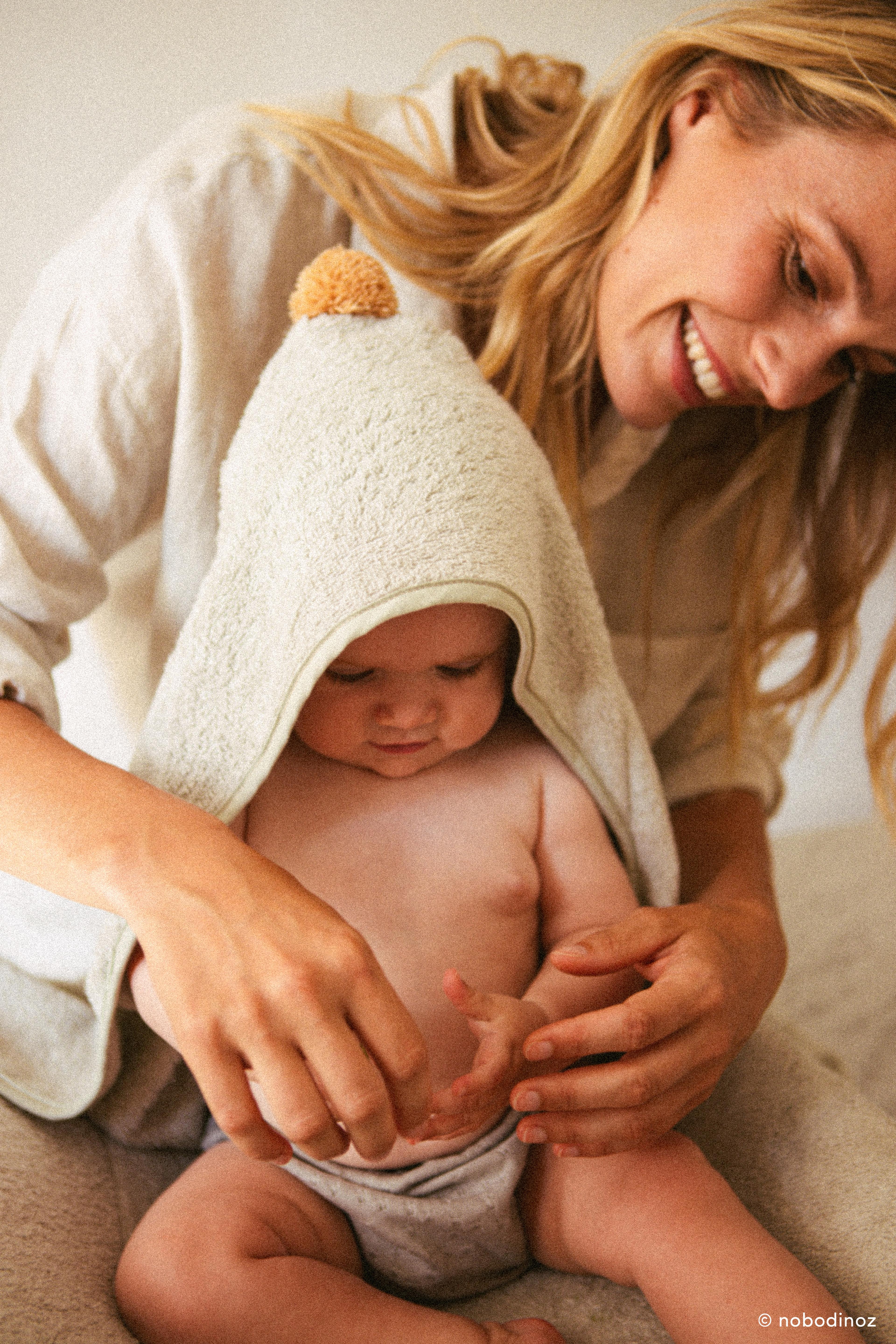 So Cute Bebek Banyo Seti, Sage Green Havlu & Bornozlar Nobodinoz