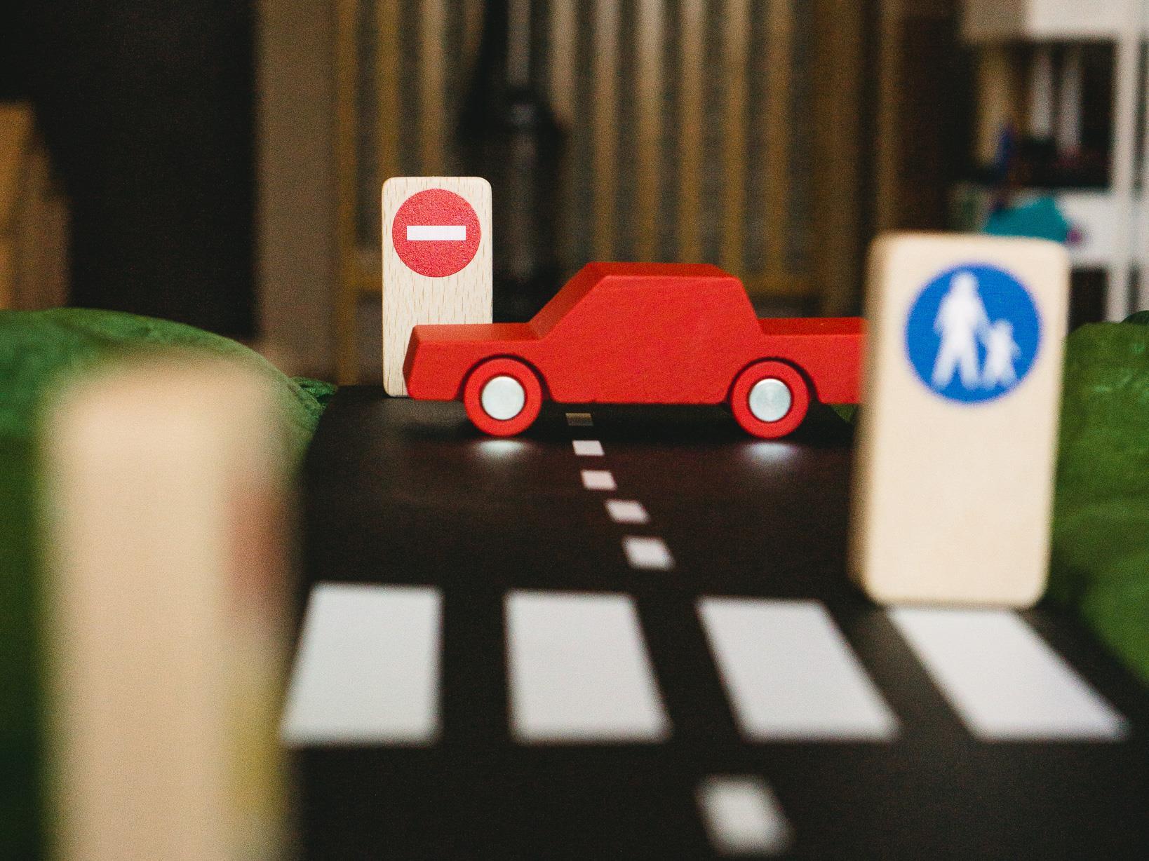 Waytplay - Roadblocks Set Traffic Signs