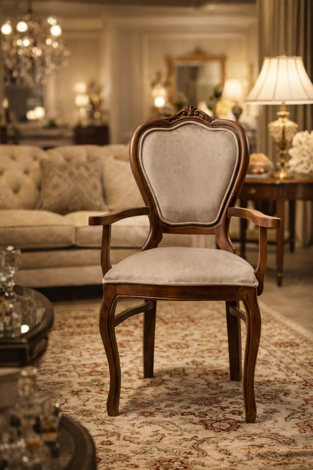 Alvord Doğal Ahşap Kayın Ceviz Renk Kolçaklı Sandalye Detaylı İşçilik Modern Şık Tasarım