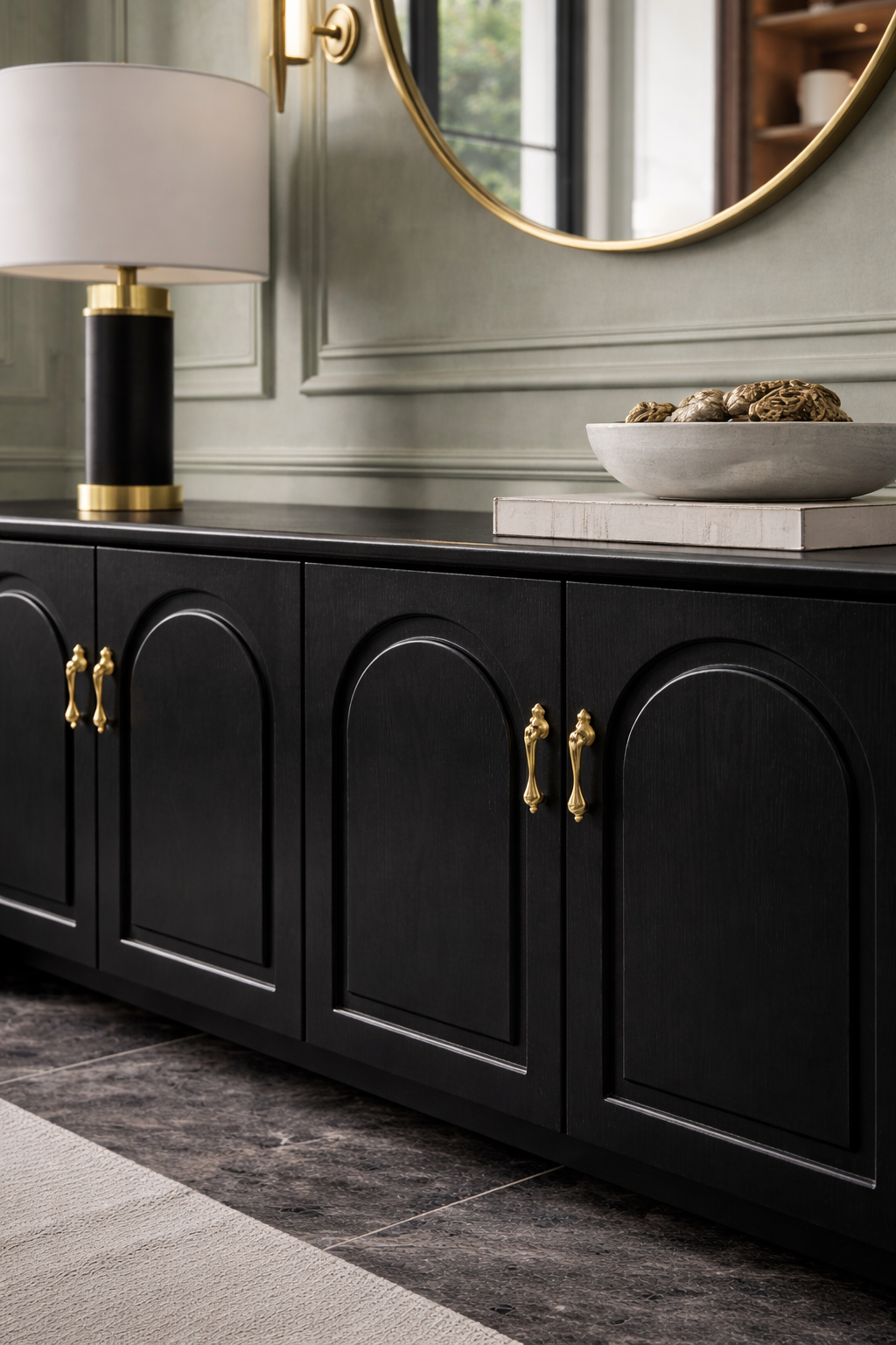 Arka Serisi Kemer Kapaklı Ahşap Konsol – Klasik Çizgili Salon Konsolu – 190 × 43 × 84 cm