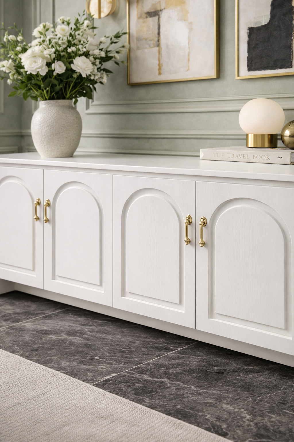 Arka Serisi Kemer Kapaklı Ahşap Konsol – Klasik Çizgili Salon Konsolu – 190 × 43 × 84 cm