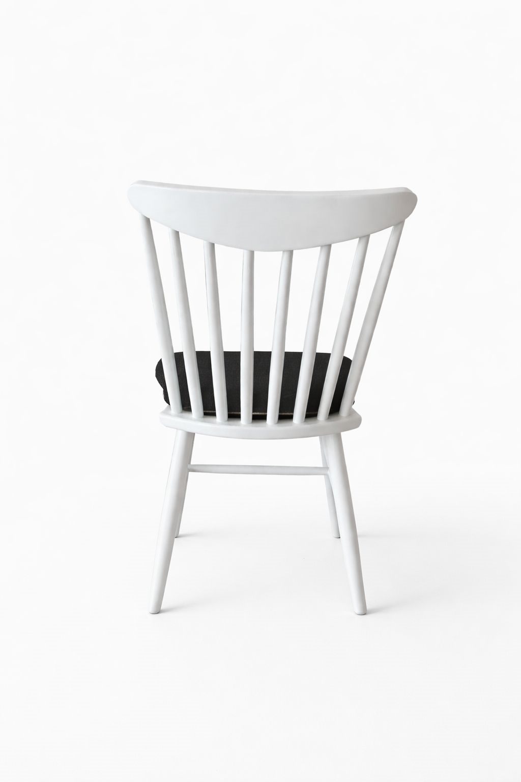 Lale Doğal Ahşap Döşemeli Beyaz Sandalye El İşçiliği Modern Şık Tasarım 