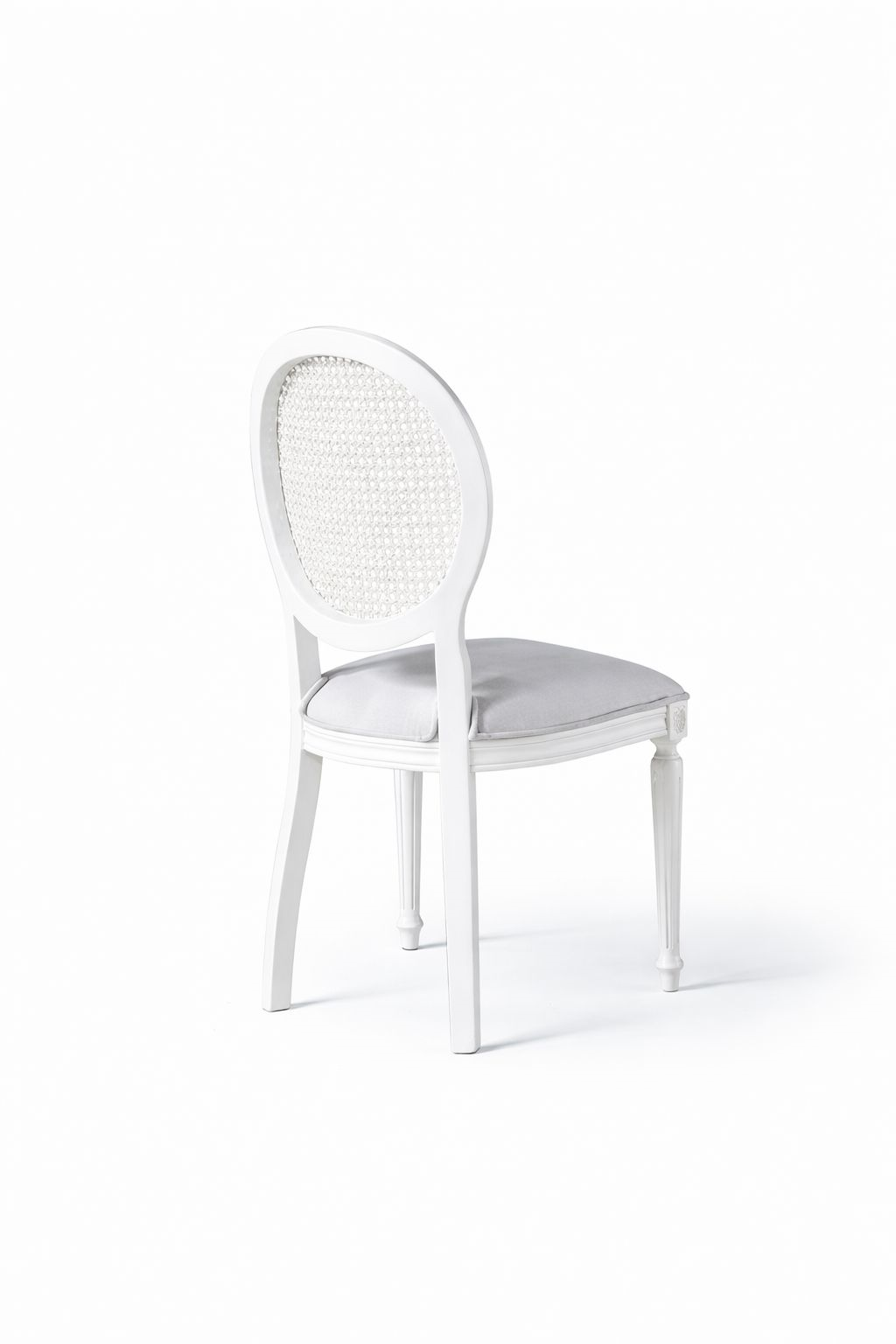 Pissenlit Doğal Ahşap Kayın Beyaz Renk Hazeranlı Sandalye Detaylı İşçilik Modern Şık Tasarım