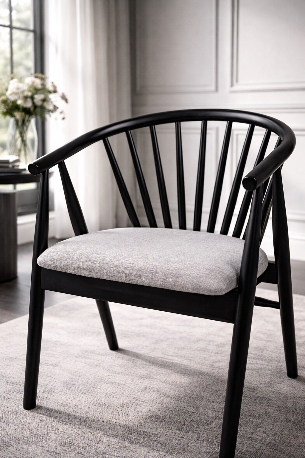 Rizoma Natural Ahşap Siyah Renk Kayın Sandalye Gri Döşemeli Detaylı İşçilik Modern Şık Tasarım