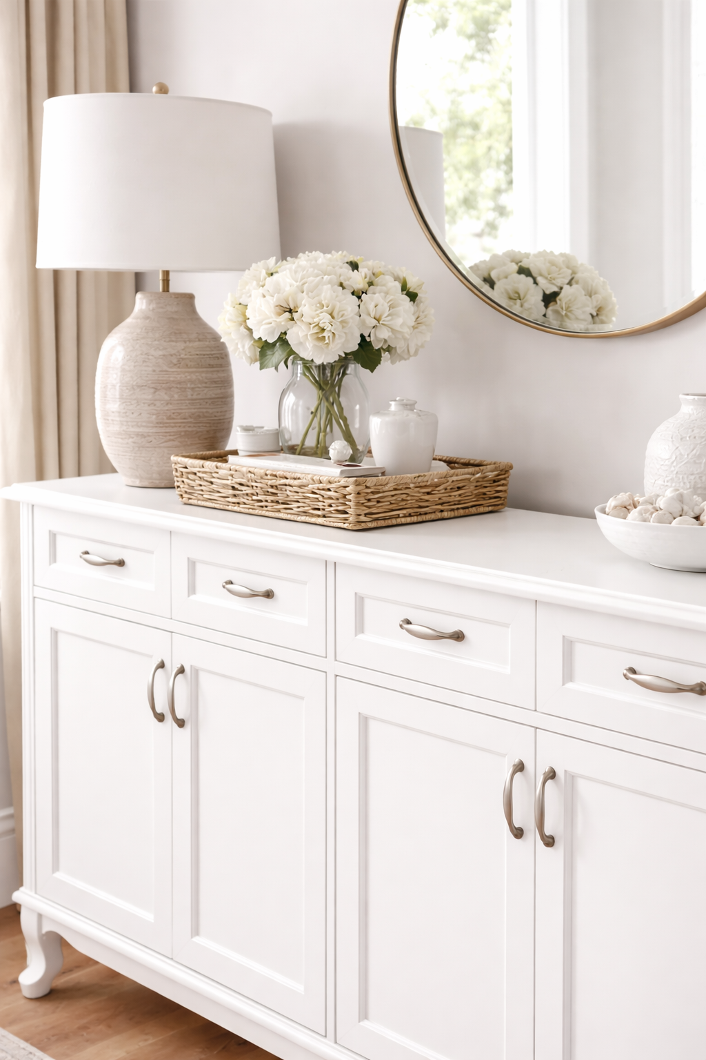 Vera Ahşap Konsol – Kapaklı ve Çekmeceli Salon Konsolu – 145 × 46 × 95 cm